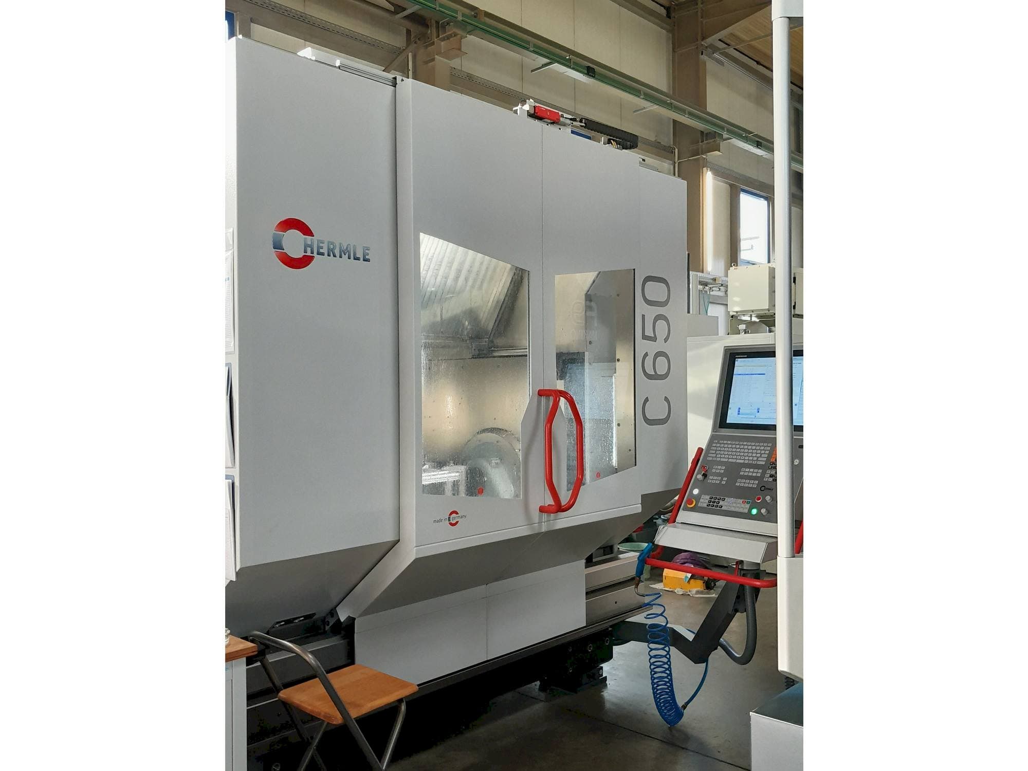 Makine  HERMLE C650 U - Önden görünüm