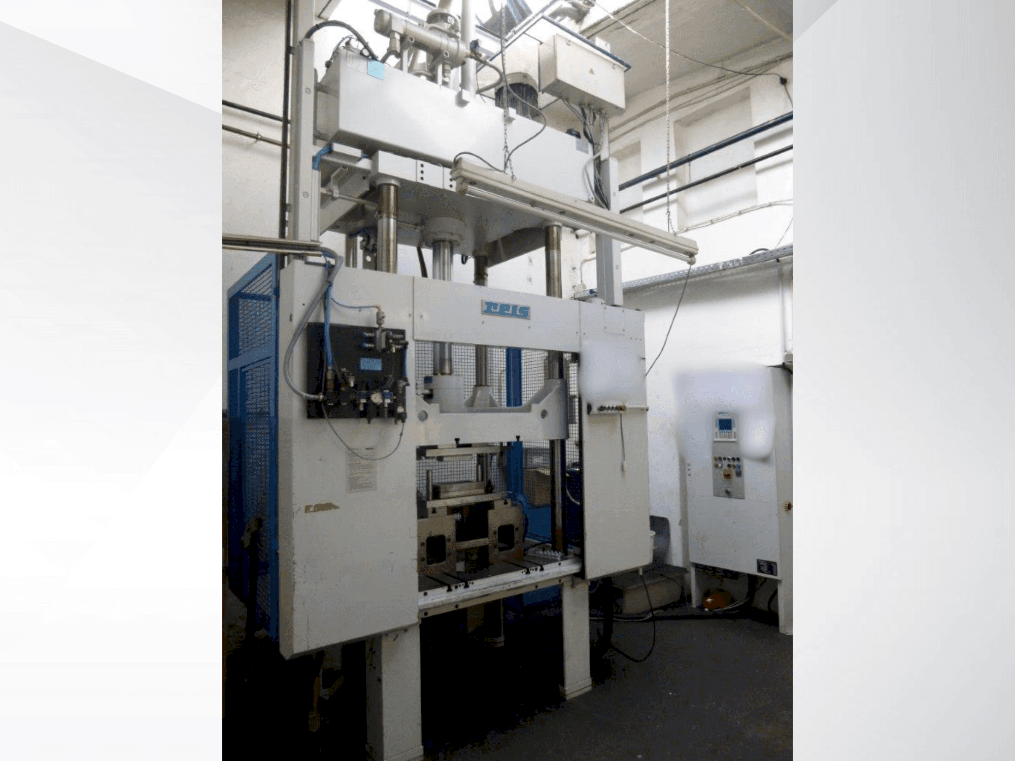 Makine  Reis SEP10-30 DIII - Önden görünüm