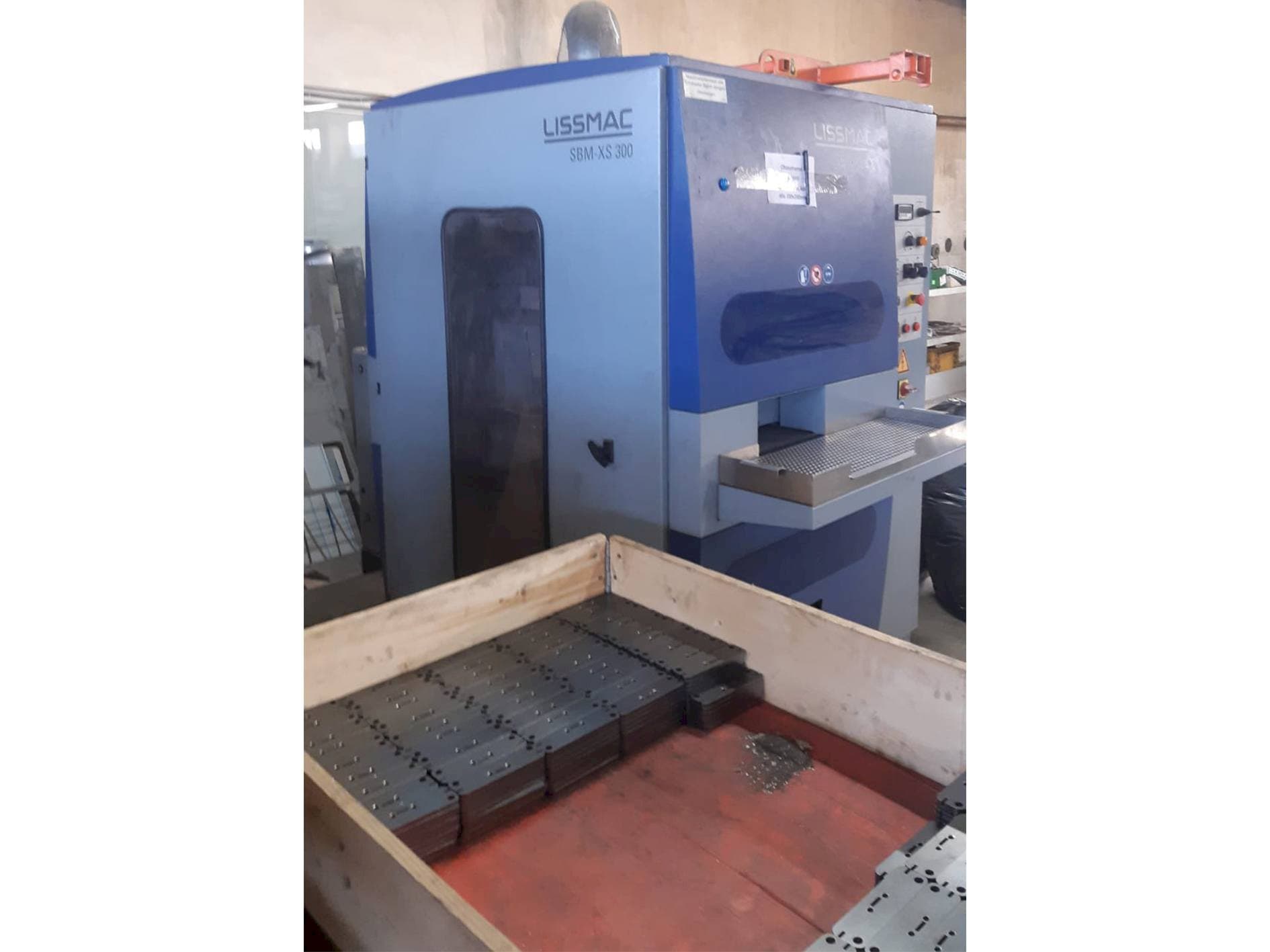 Makine  LISSMAC SBM-XS 300 - Önden görünüm
