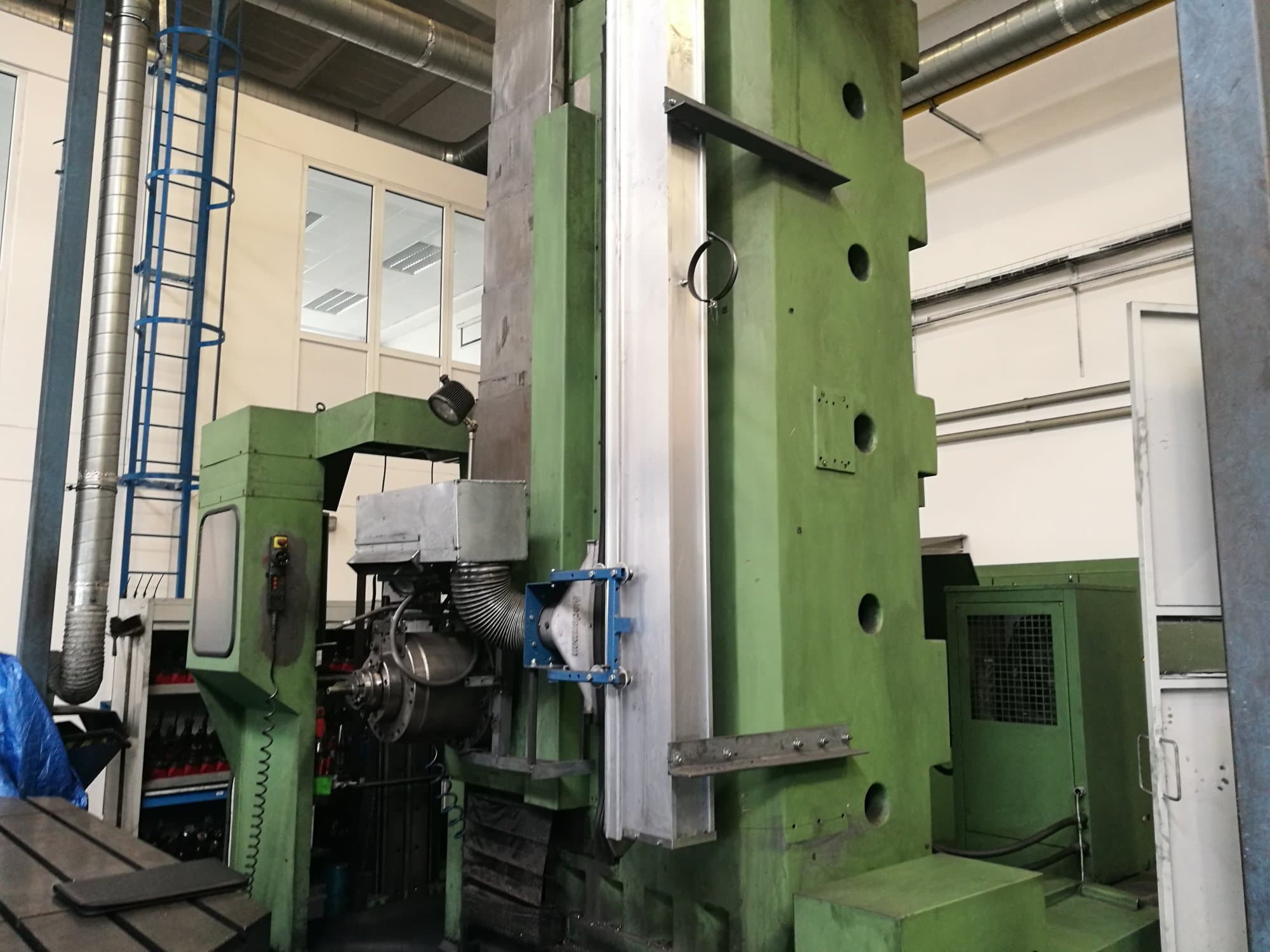 Makine  TOS - Önden görünüm WHN 130