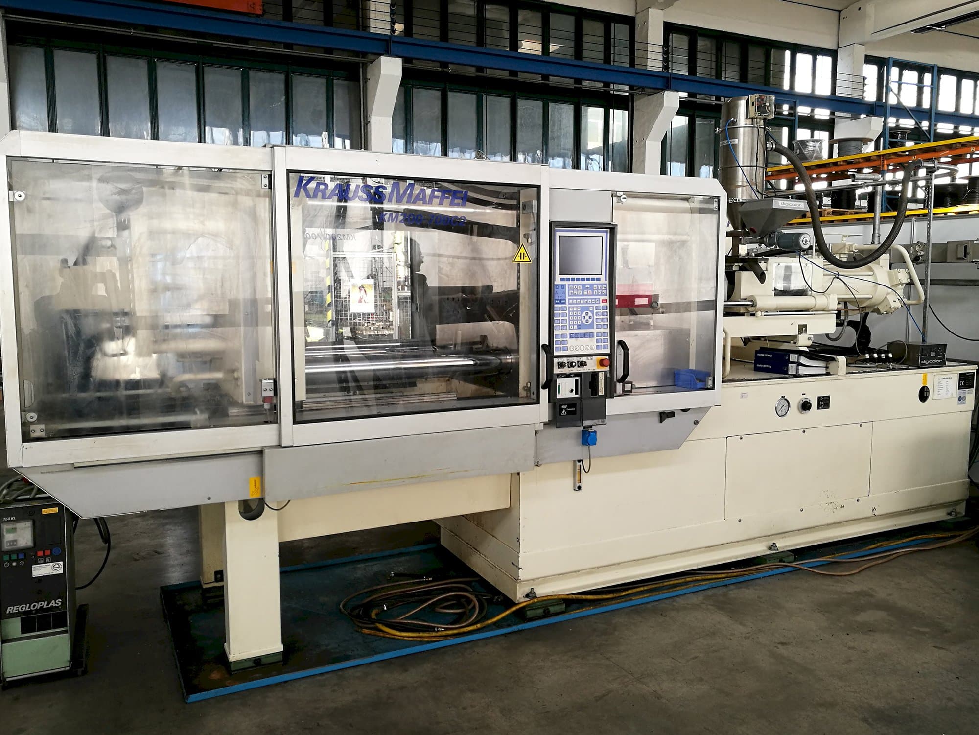 Makine Krauss Maffei - Önden görünüm 200-700 C2