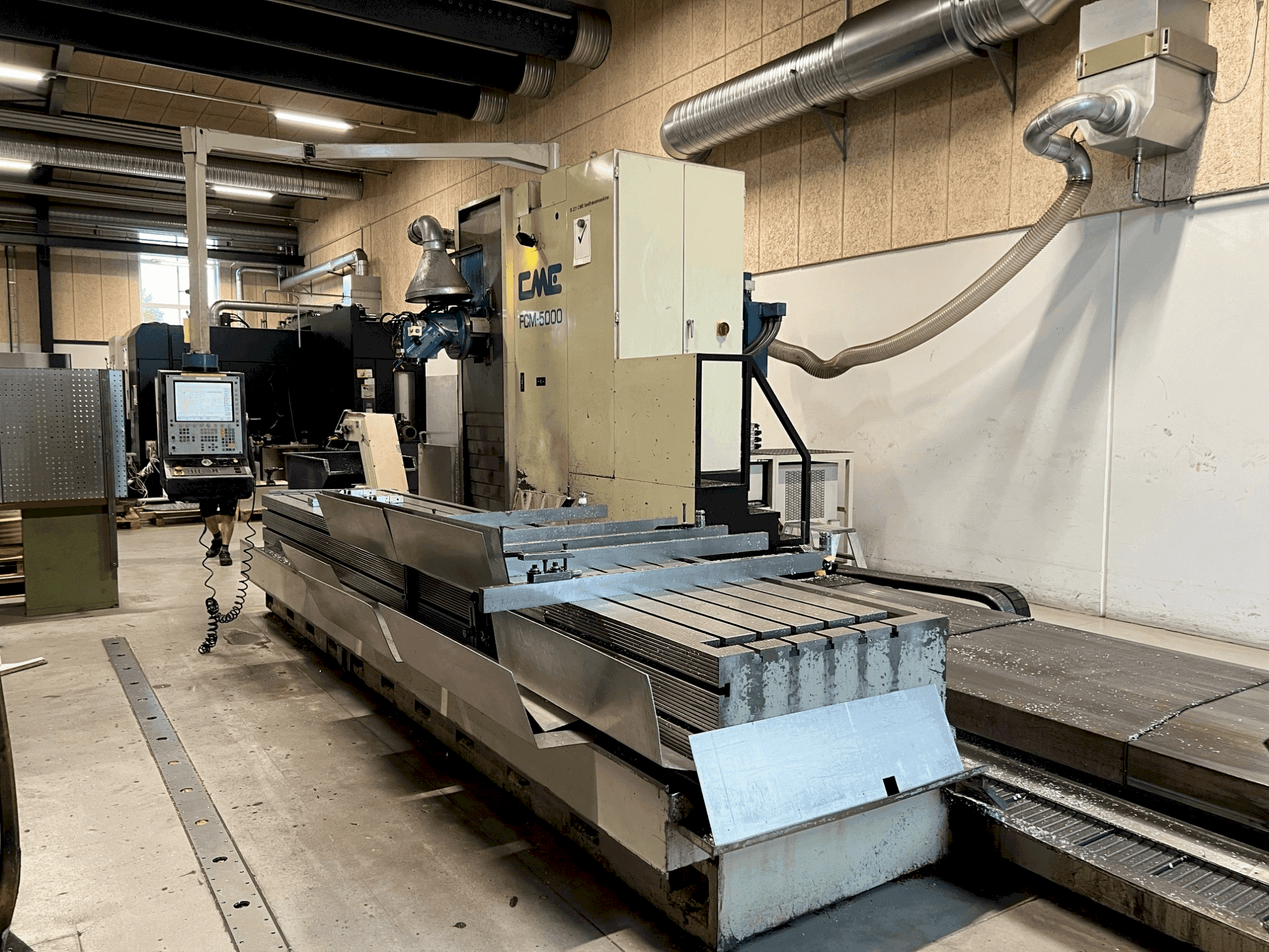 Makine  CME FCM 5000 - Önden görünüm