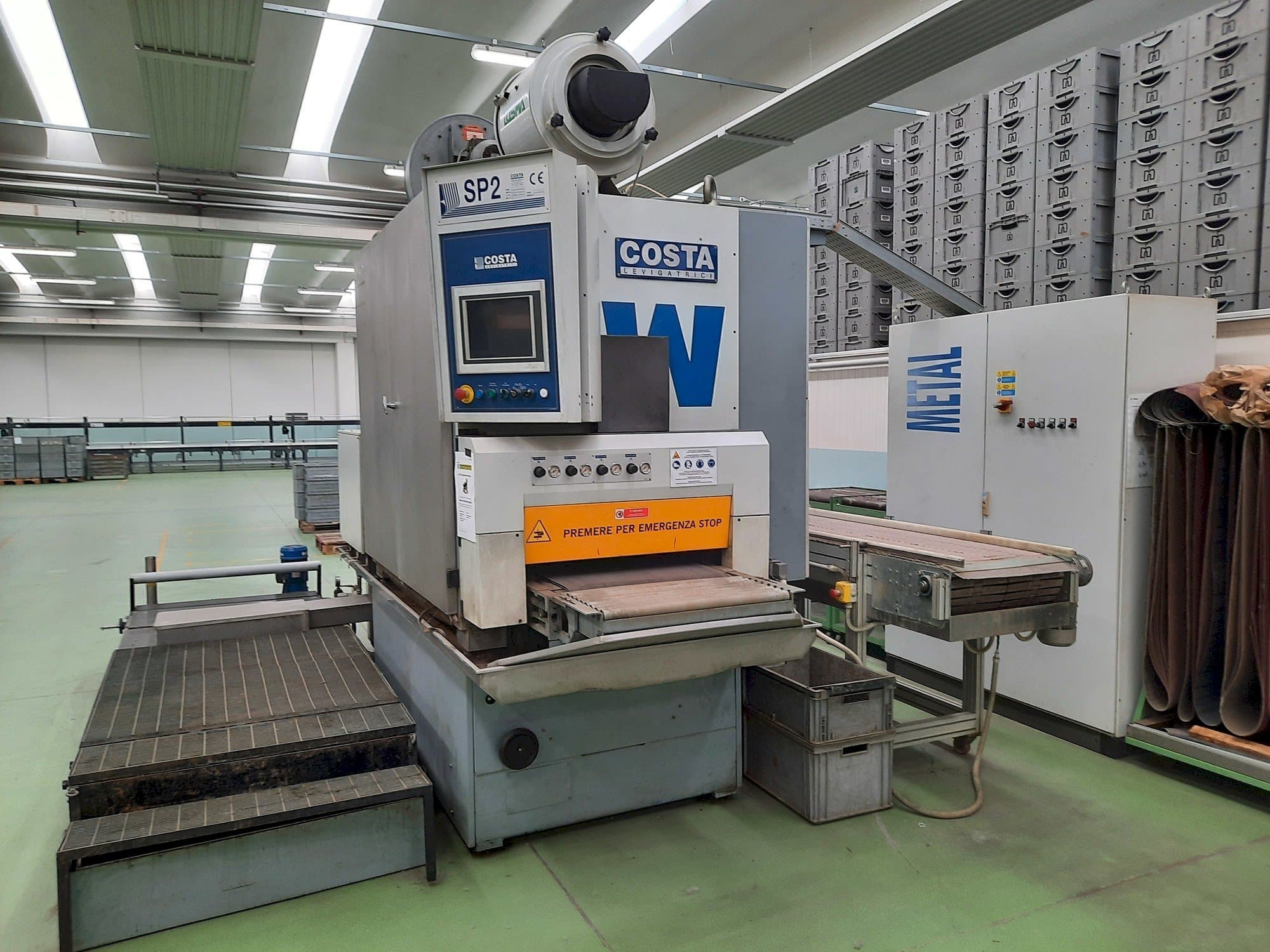 Makine  Costa CCCC 600 - Önden görünüm