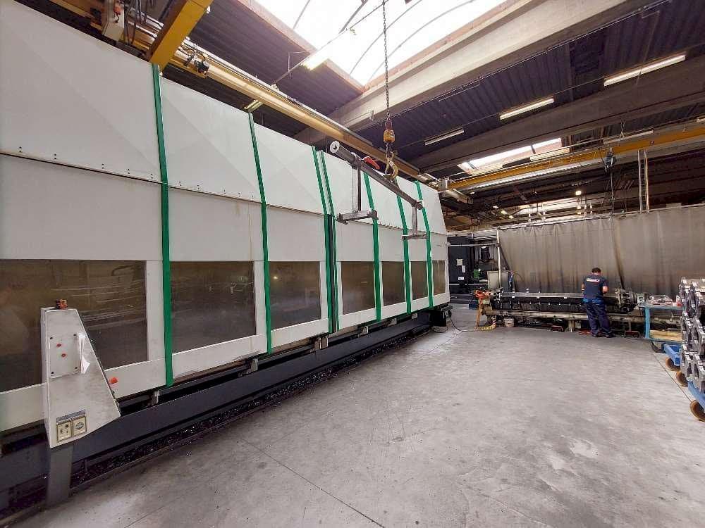 Makine  Unisign Univers 6 (A-as) - Önden görünüm