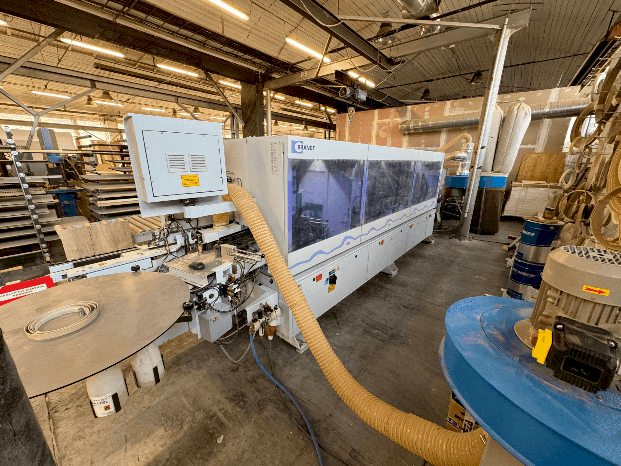 Makine  HOMAG Brandt KDF 650 - Önden görünüm