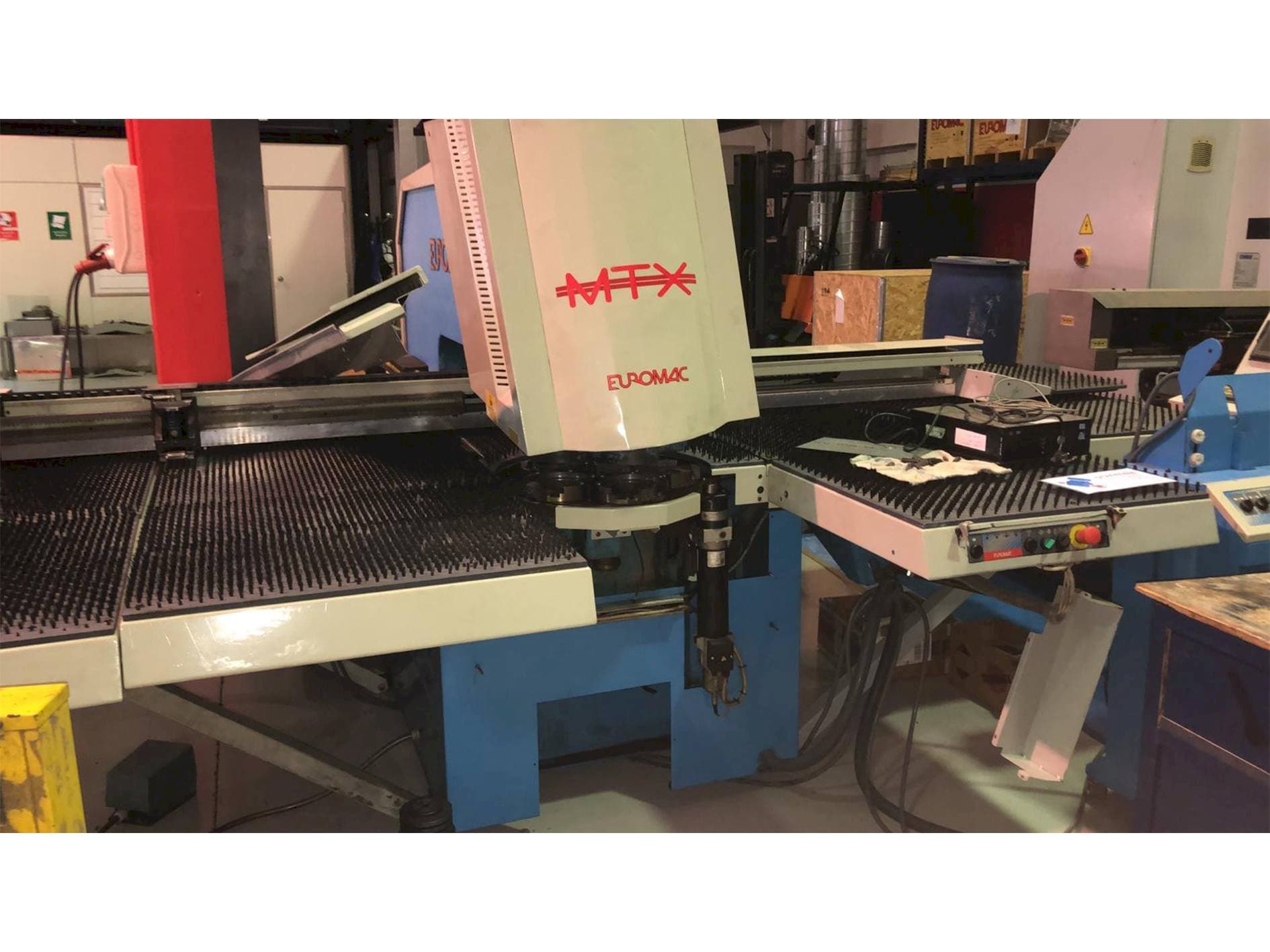 Makine  Euromac MTX 1250/30 - 2000 - Önden görünüm