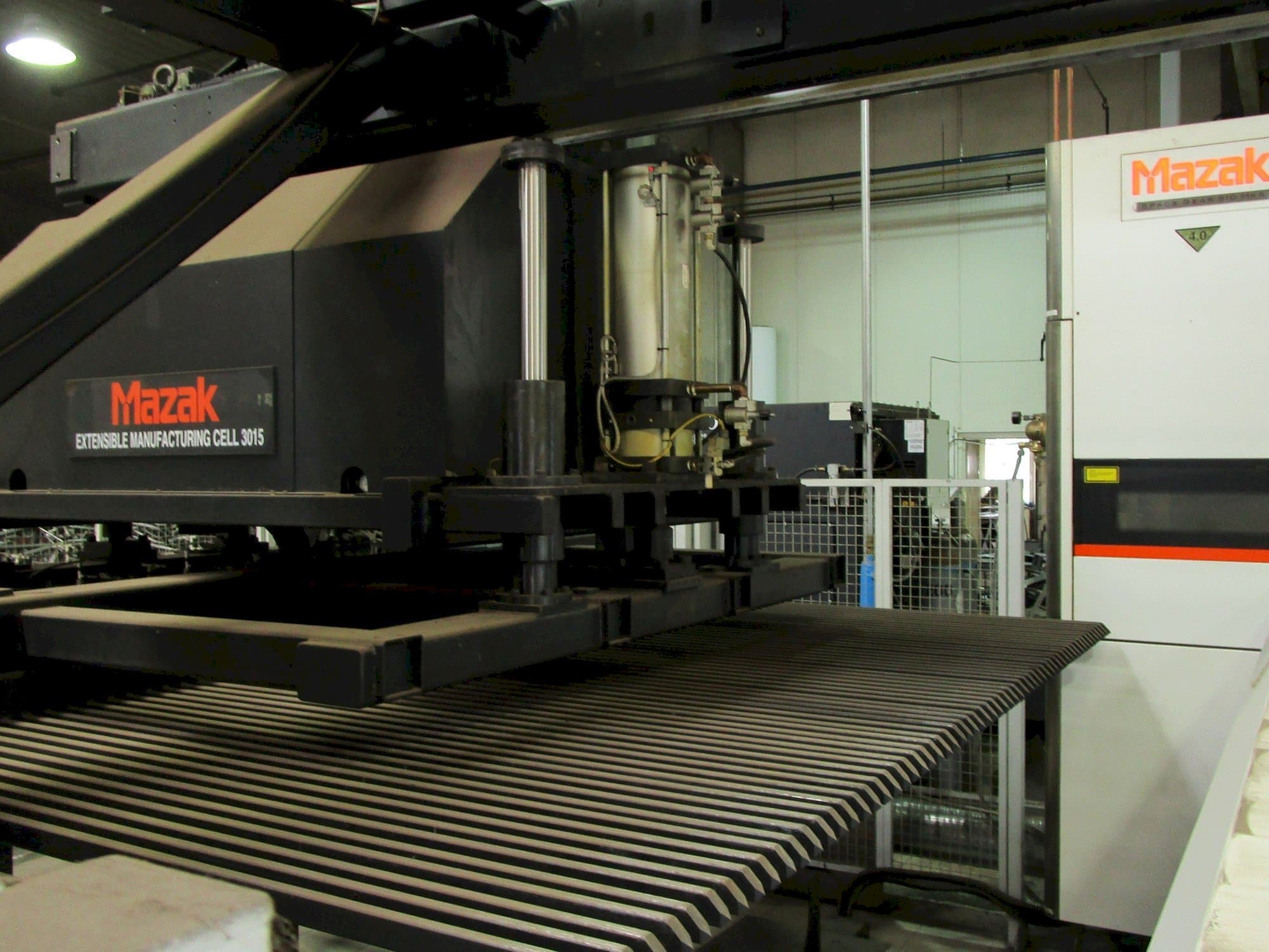 Makine  Mazak Space Gear 510 MKII 4kW - Önden görünüm