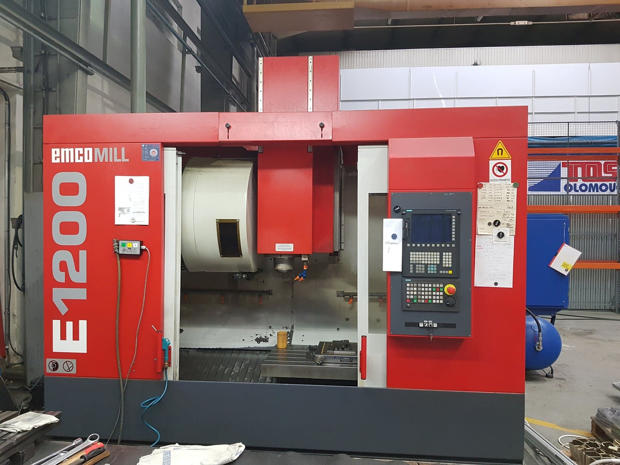 Makine  EMCO Emcomill E 1200 - Önden görünüm