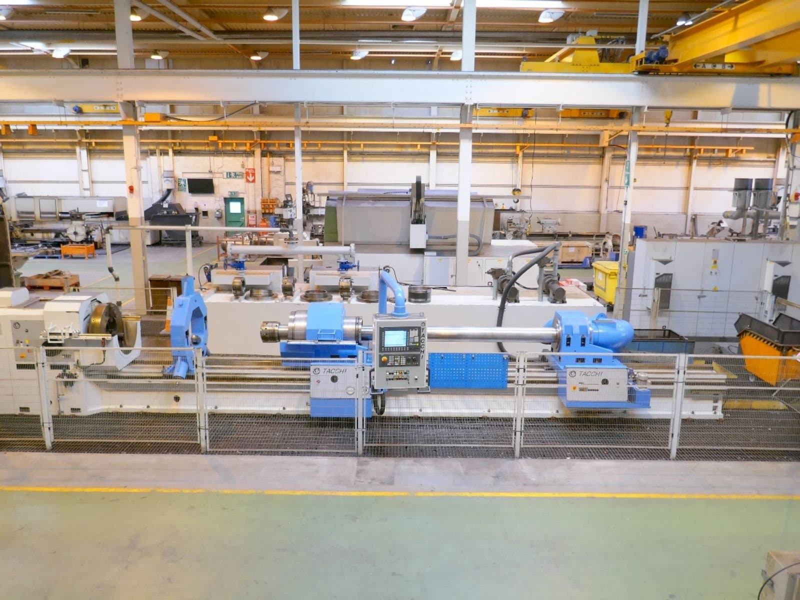 Makine  TACCHI FT45S CNC - Önden görünüm