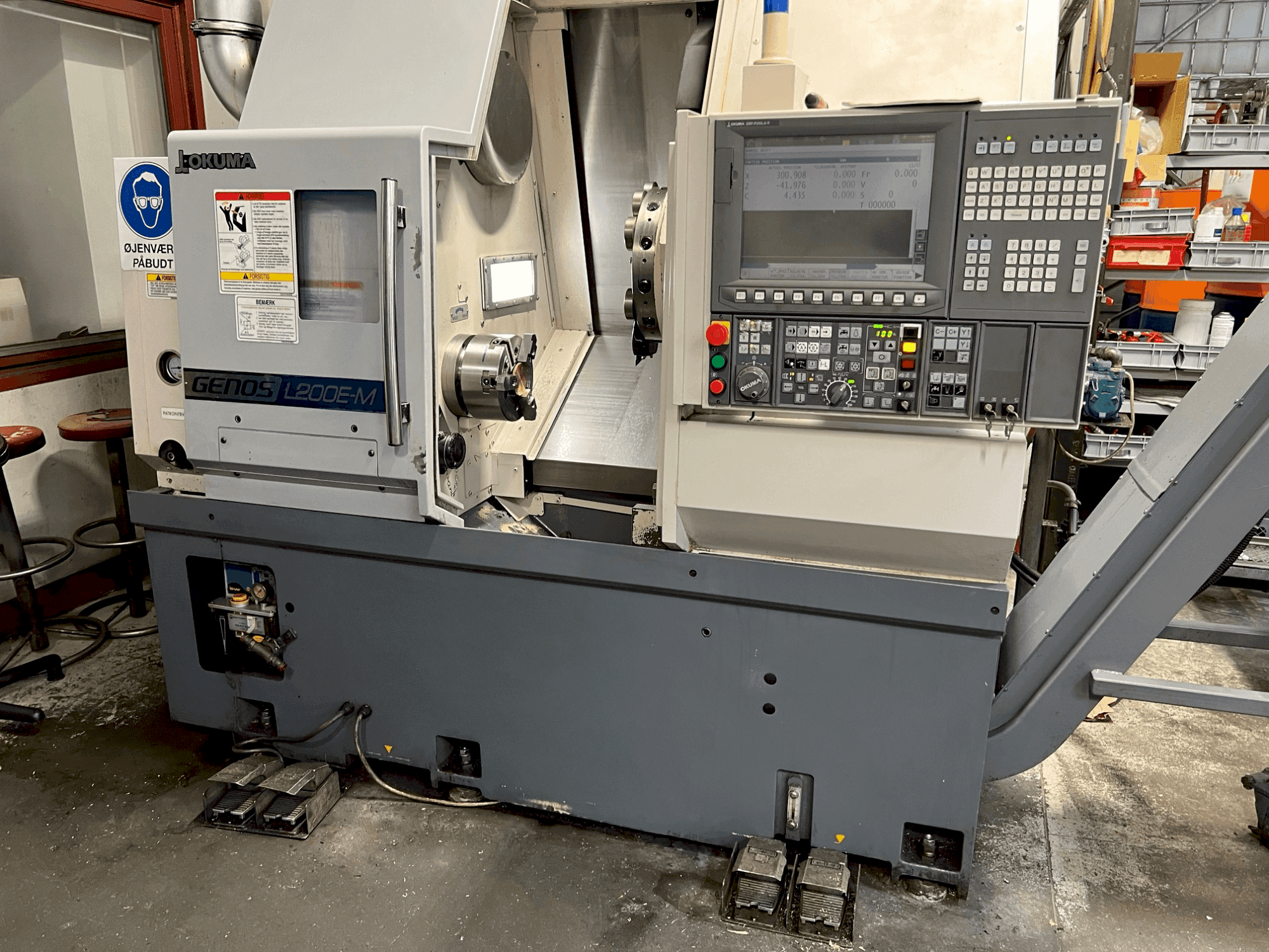 Makine  Okuma GENOS L200E MY - Önden görünüm