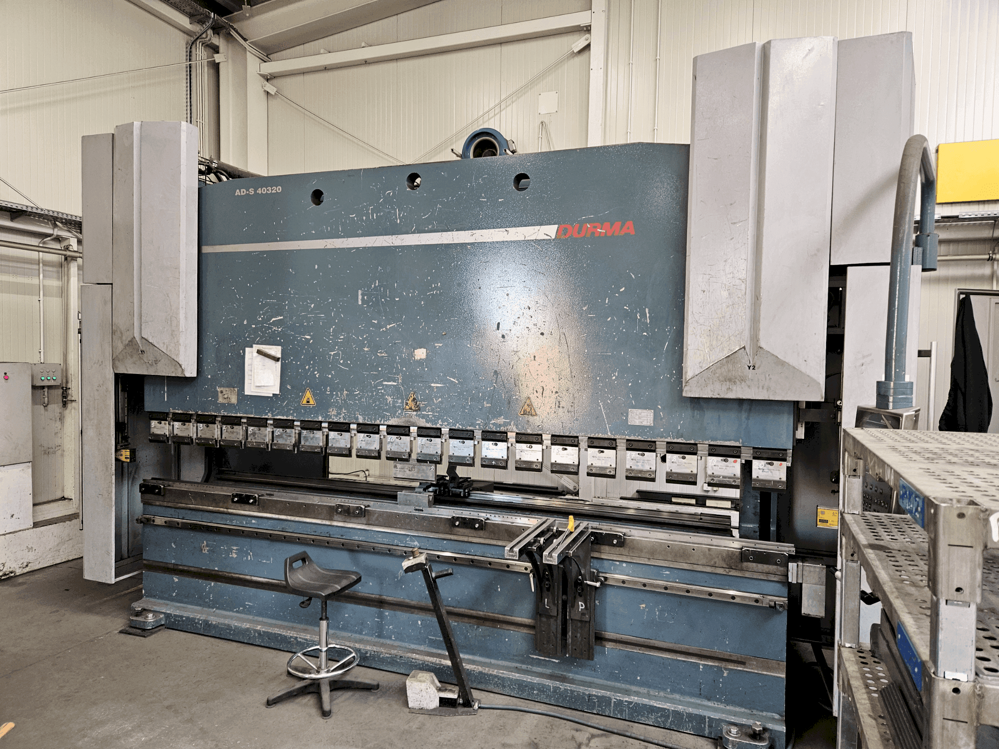 Makine  Durma AD-S 40320 (2012) - Önden görünüm