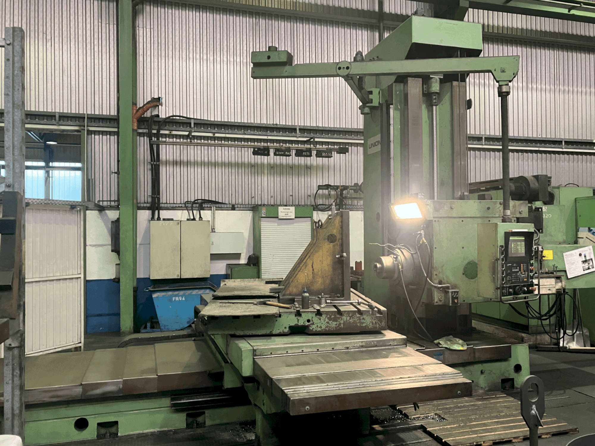 Makine  UNION BFT 110 NC - Önden görünüm