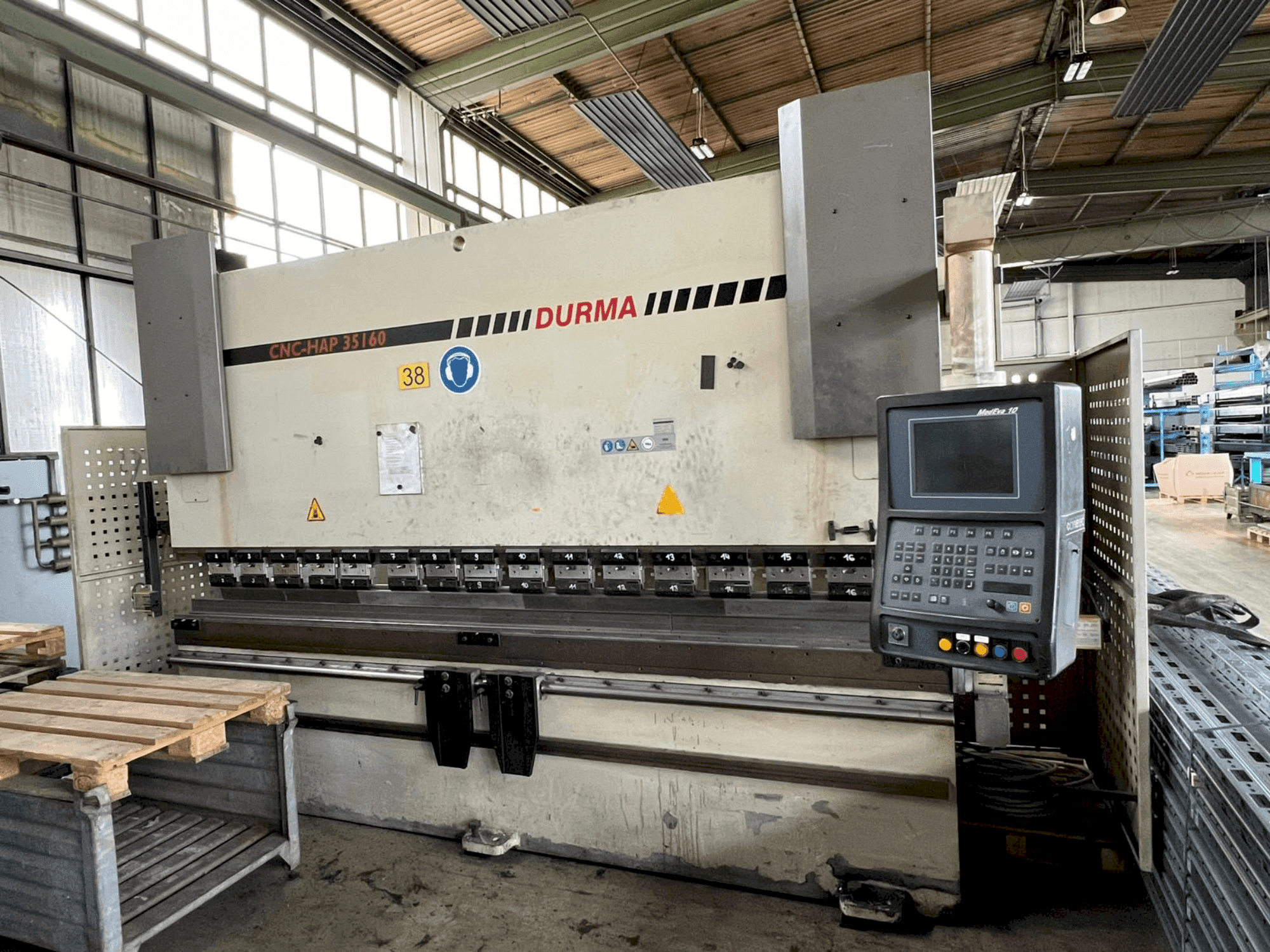 Makine  Durma CNC HAP 35160 - Önden görünüm