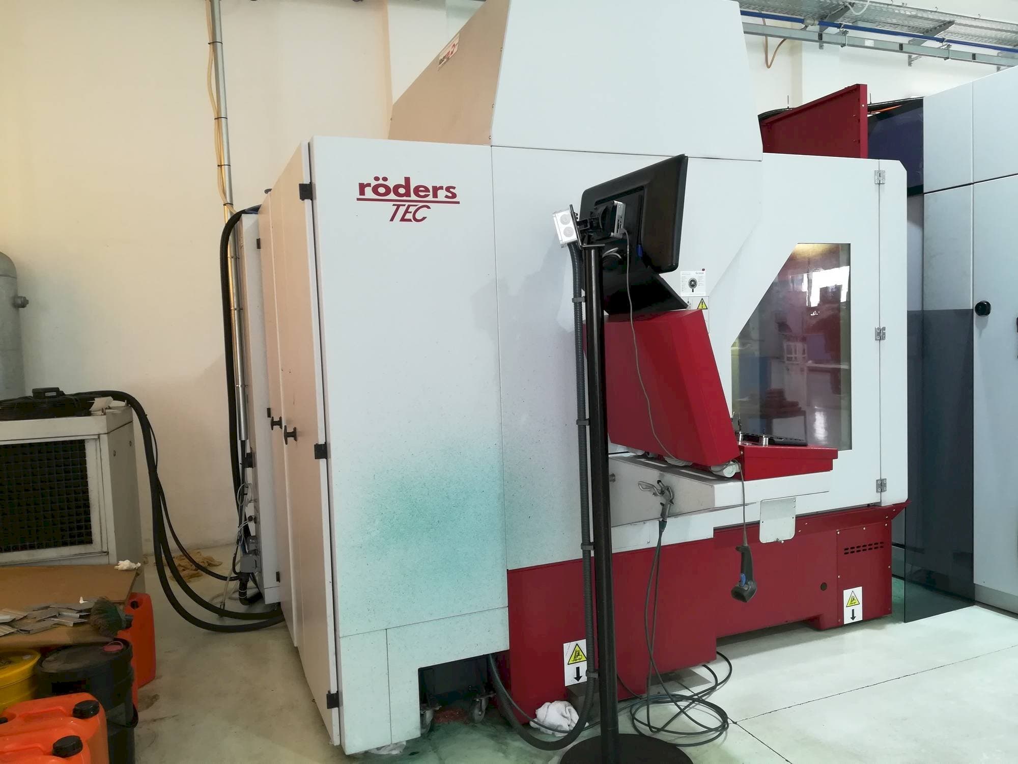 Makine  Röders RXP 801 - Önden görünüm