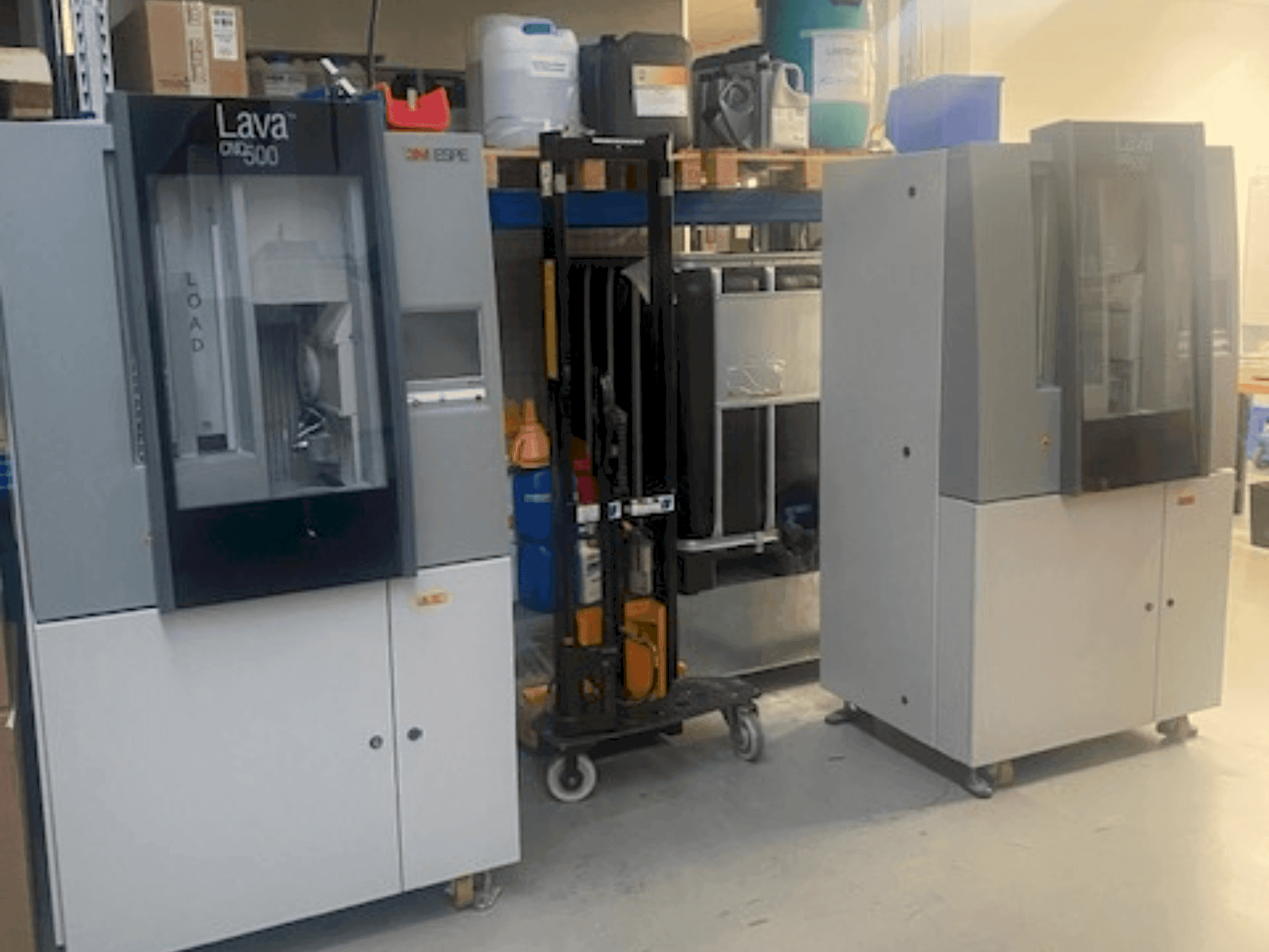 Makine  ESPE LAVA CNC 500 - Önden görünüm