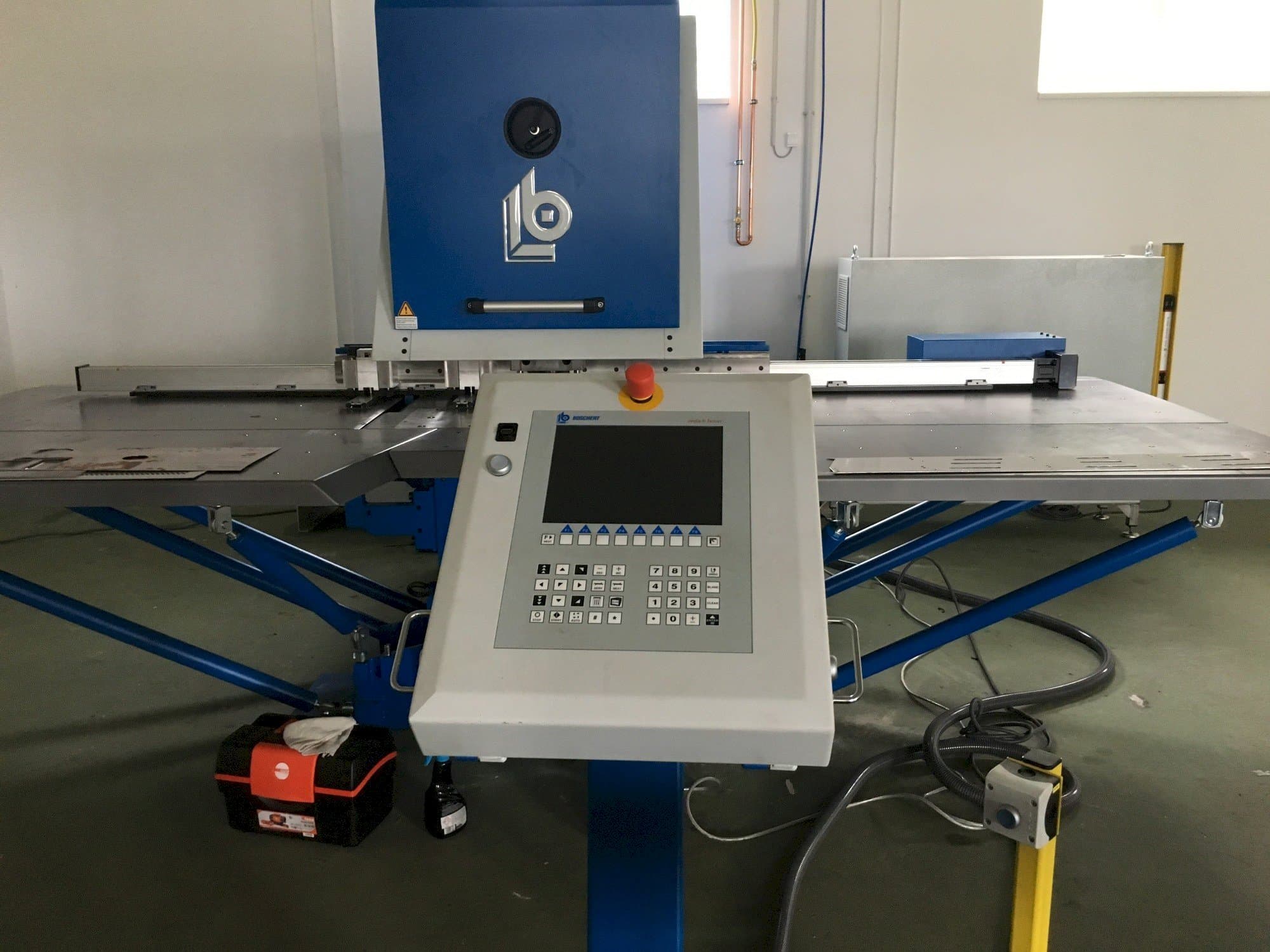 Makine  BOSCHERT Compact 750 - Önden görünüm