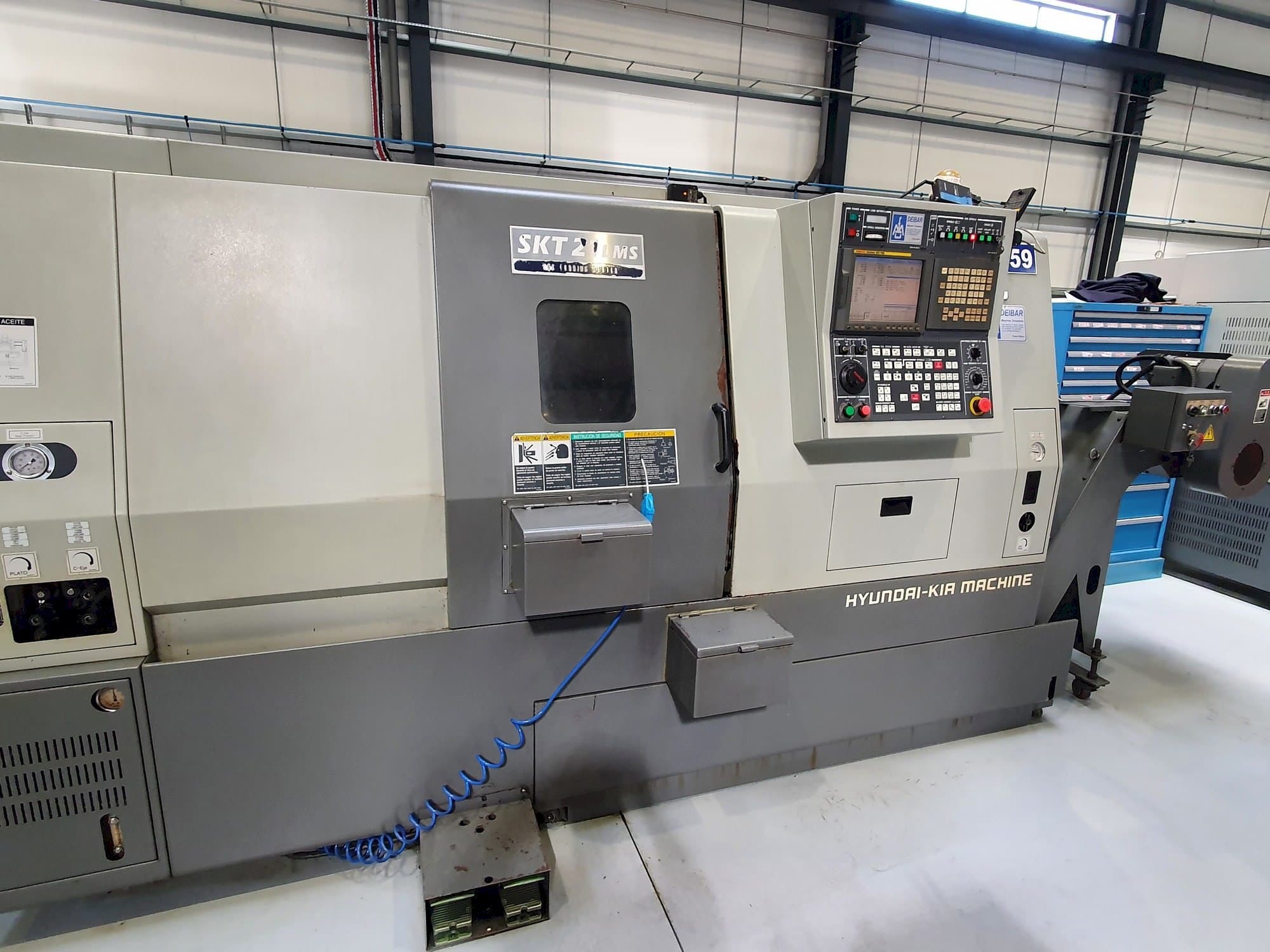 Makine  Hyundai SKT21LMS - Önden görünüm