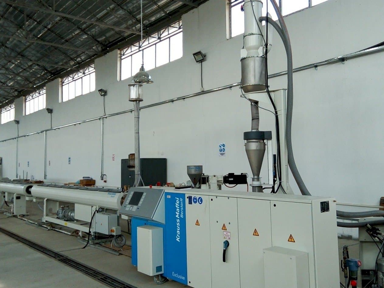 Makine  Krauss Maffei KME 60-36 B/R - Önden görünüm