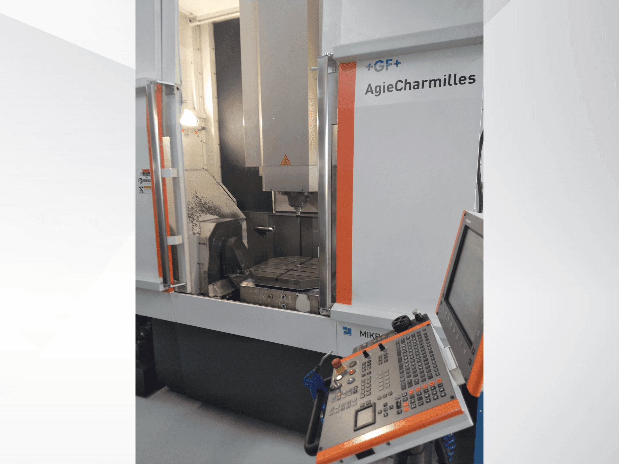 Makine MIKRON UCP 800 Duro - Önden görünüm