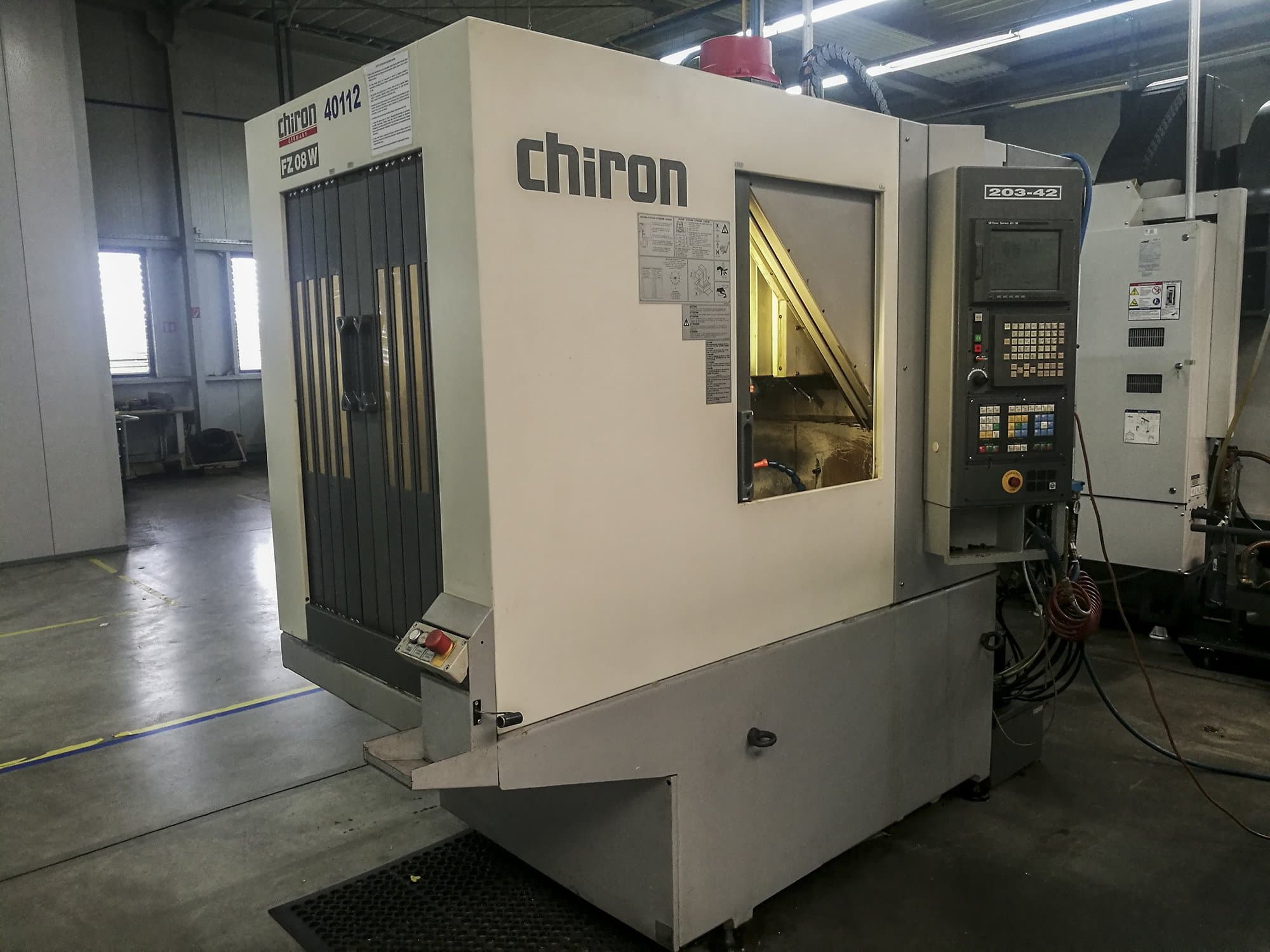 Makine  Chiron - Sol görünüm FZ 08 W