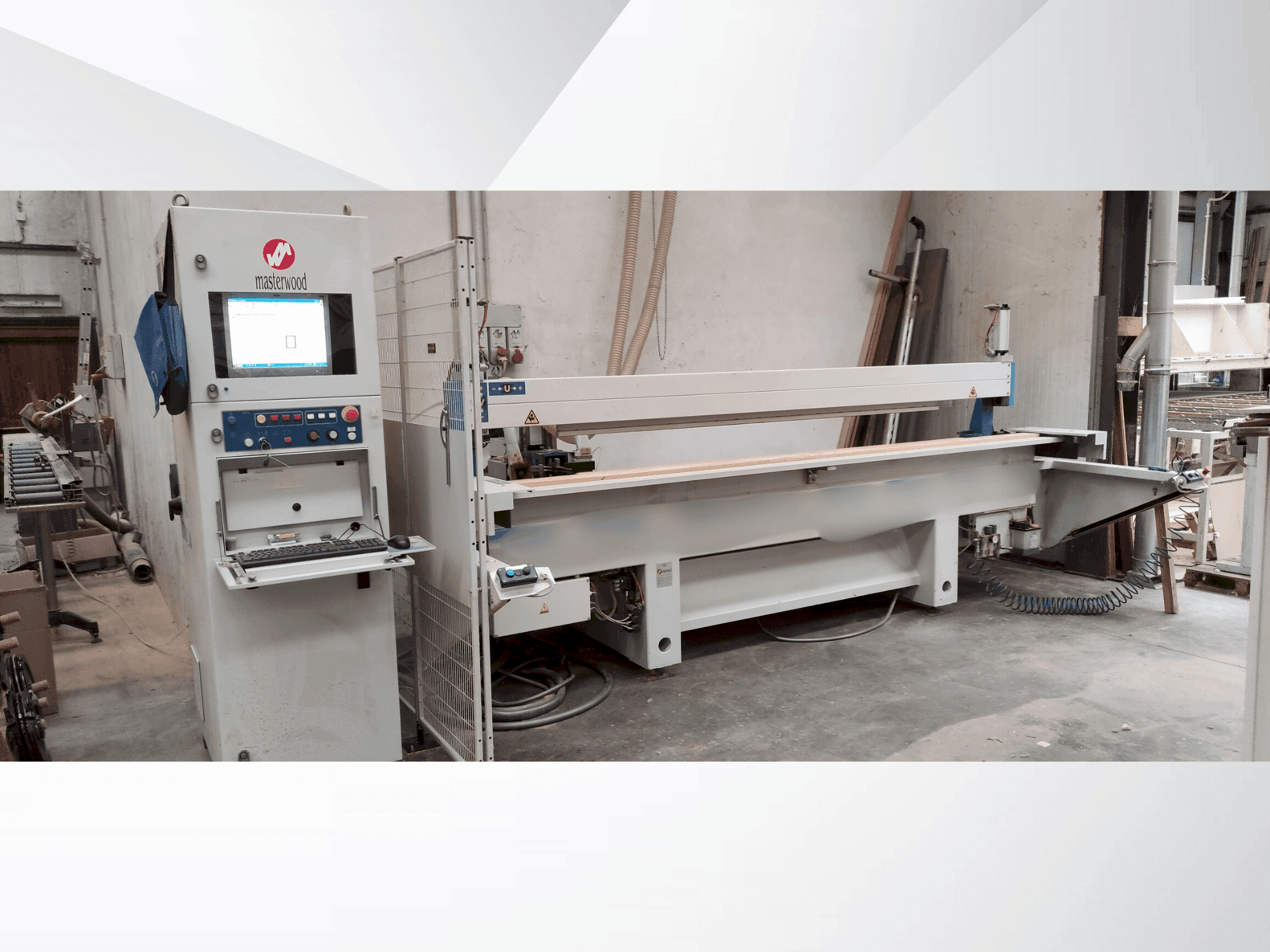 Makine  MASTERWOOD OM B1 CN3KF - Önden görünüm