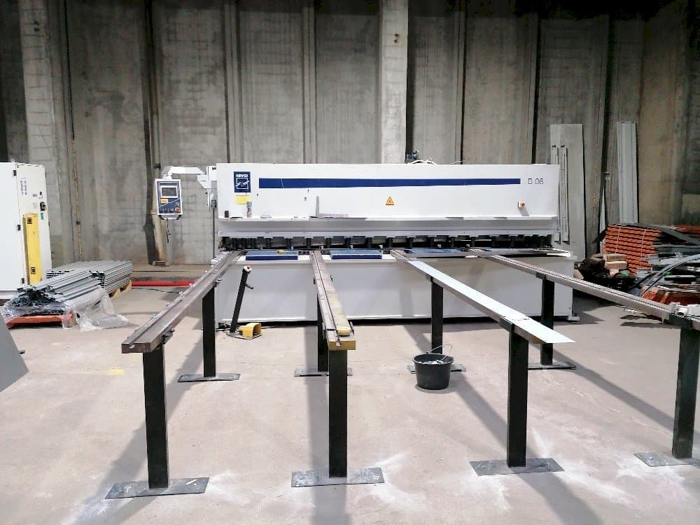 Makine  MVD B06-4000 - Önden görünüm