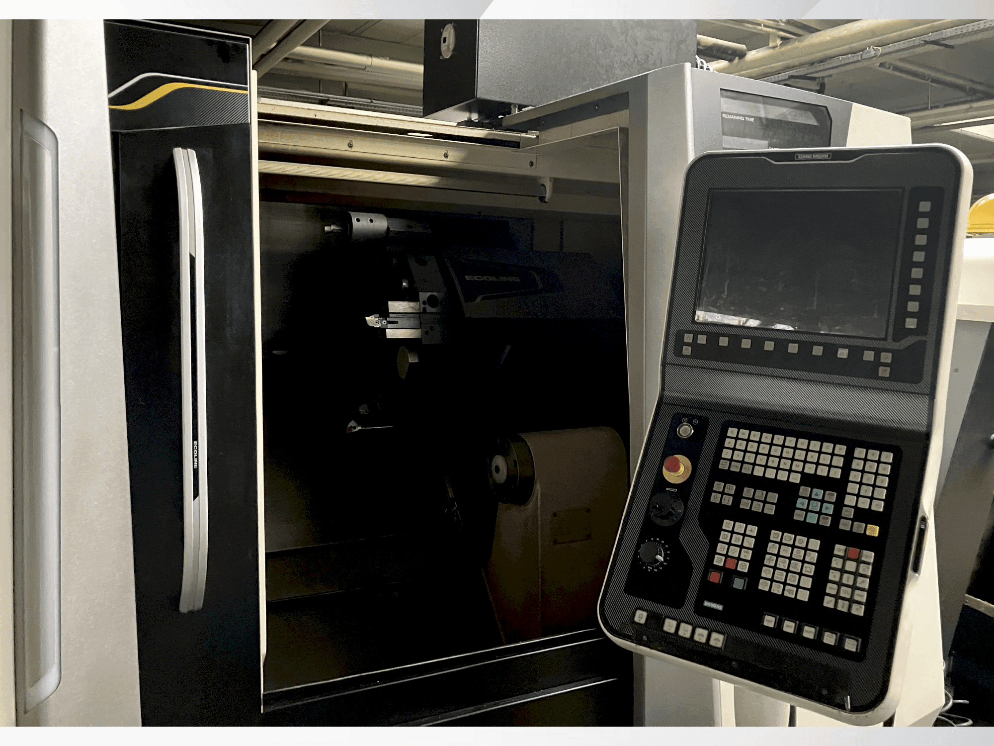 Makine  DMG MORI ecoTurn 450 V1 - Önden görünüm