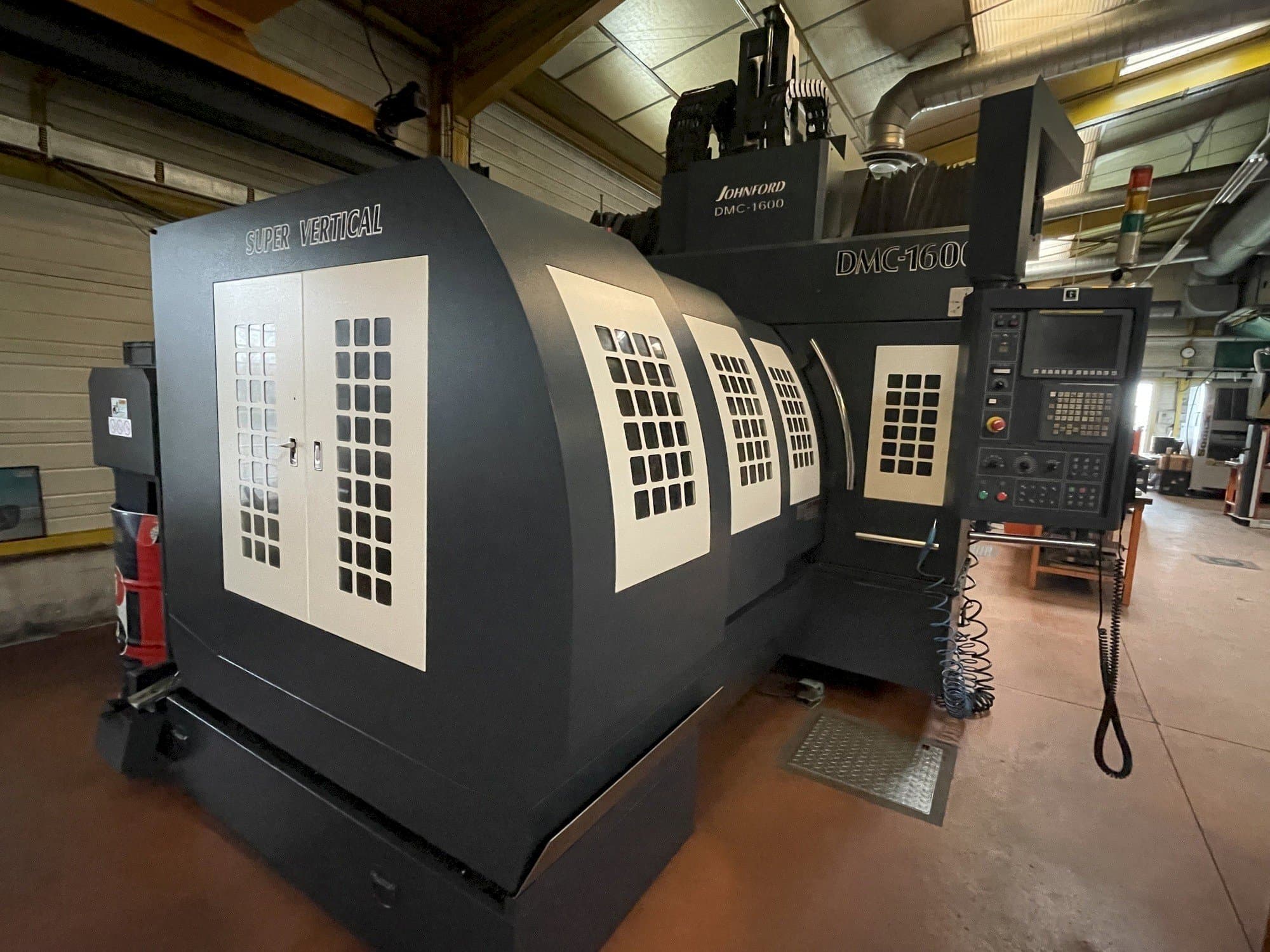 Makine  Johnford DMC 1600 - Sol görünüm