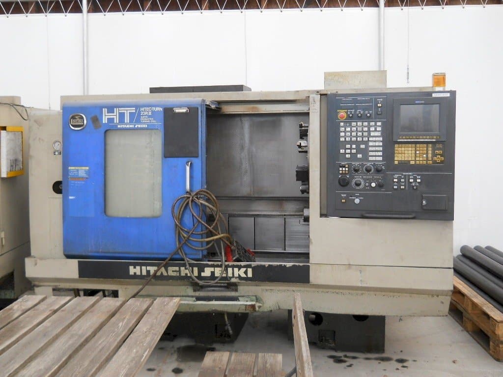 Makine  HITACHI SEIKI HITEC-TURN 23R III - Önden görünüm