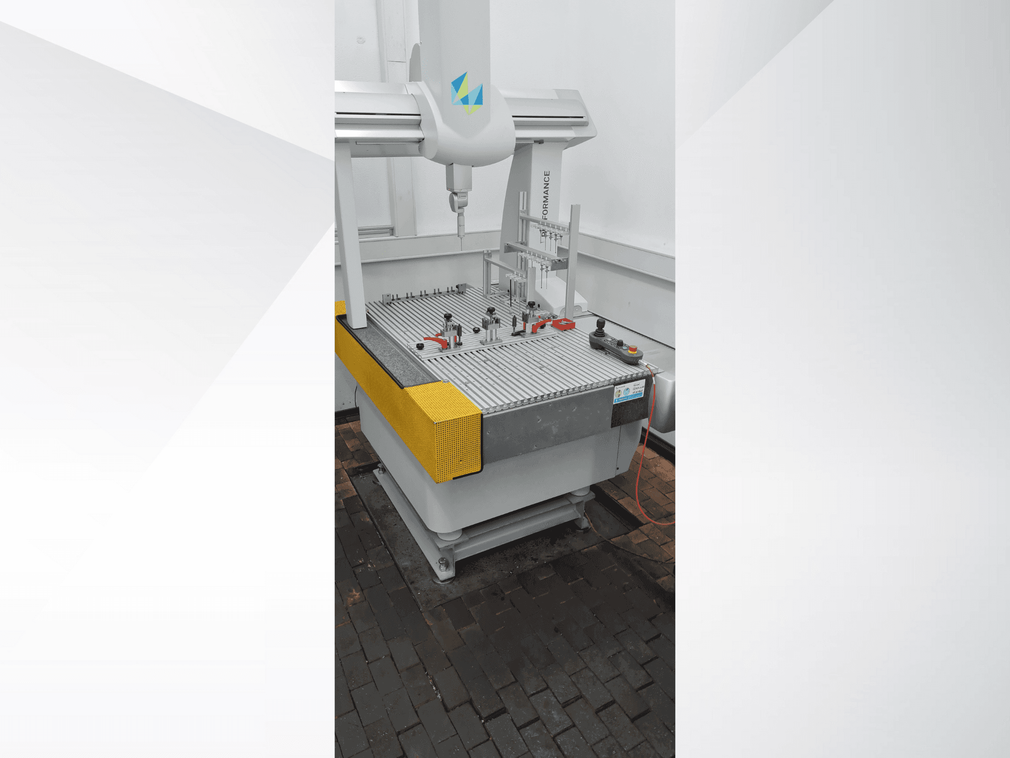 Makine  Hexagon Global 07.07.05 - Önden görünüm