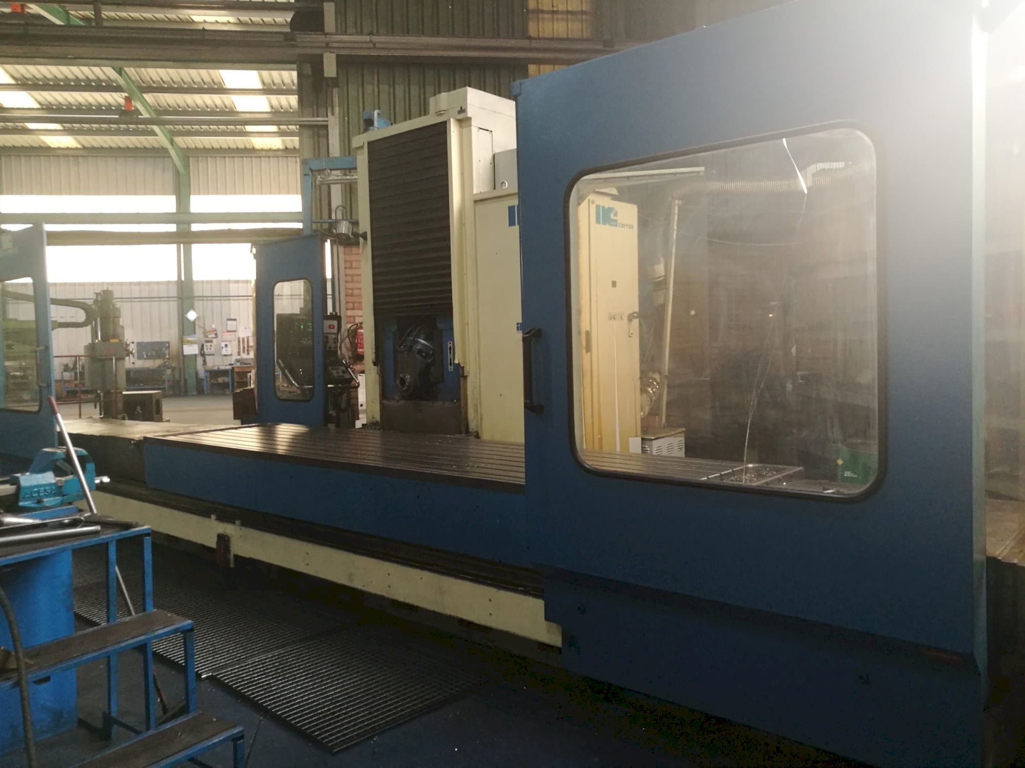 Makine  Correa - Sağdan görünüm A30/40