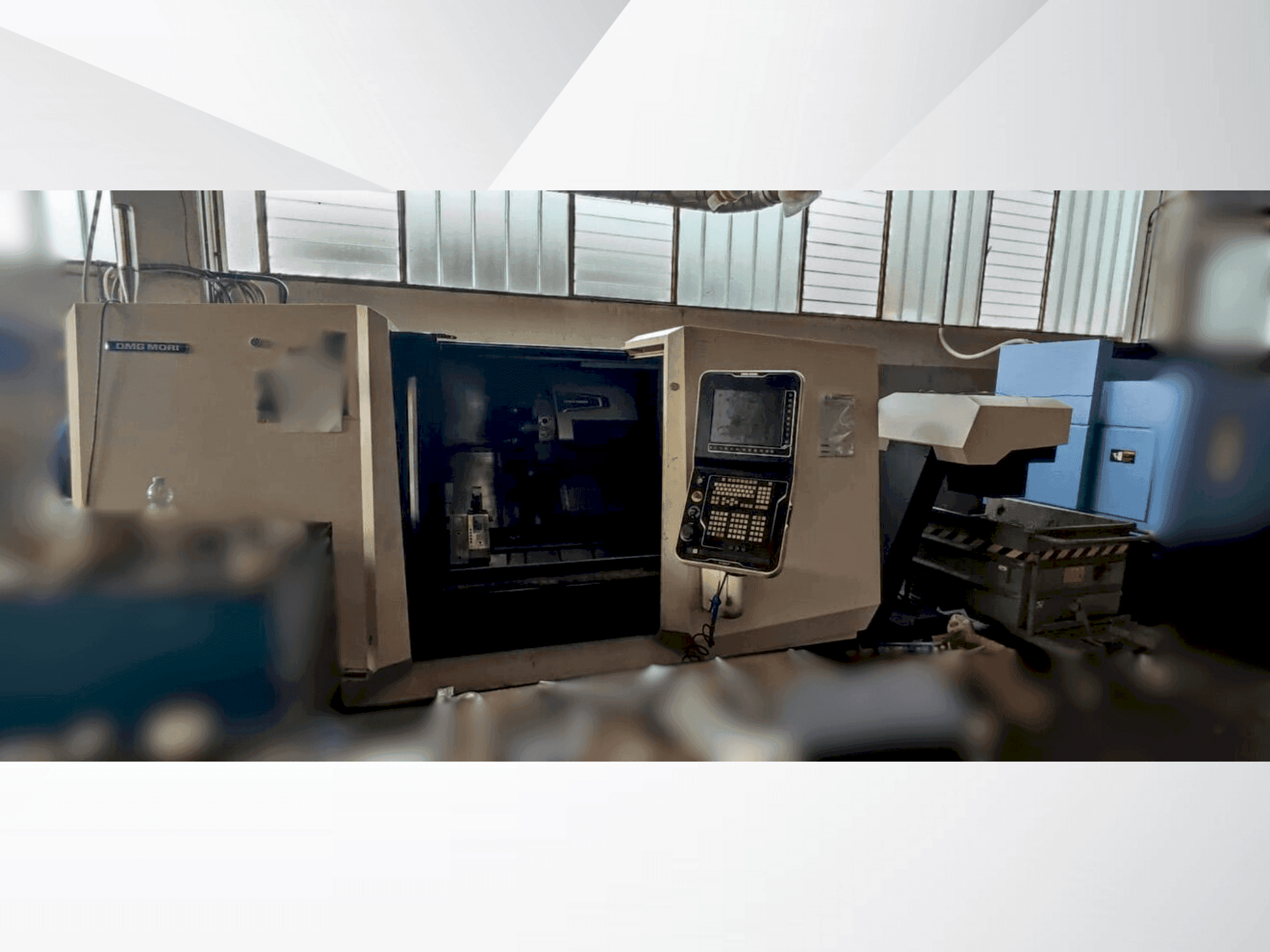 Makine  DMG MORI CLX 550 - Önden görünüm