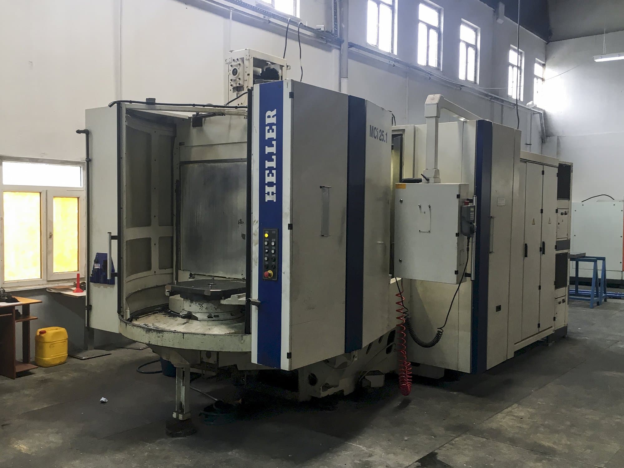 Makine  HELLER MCi 25 - Sol görünüm