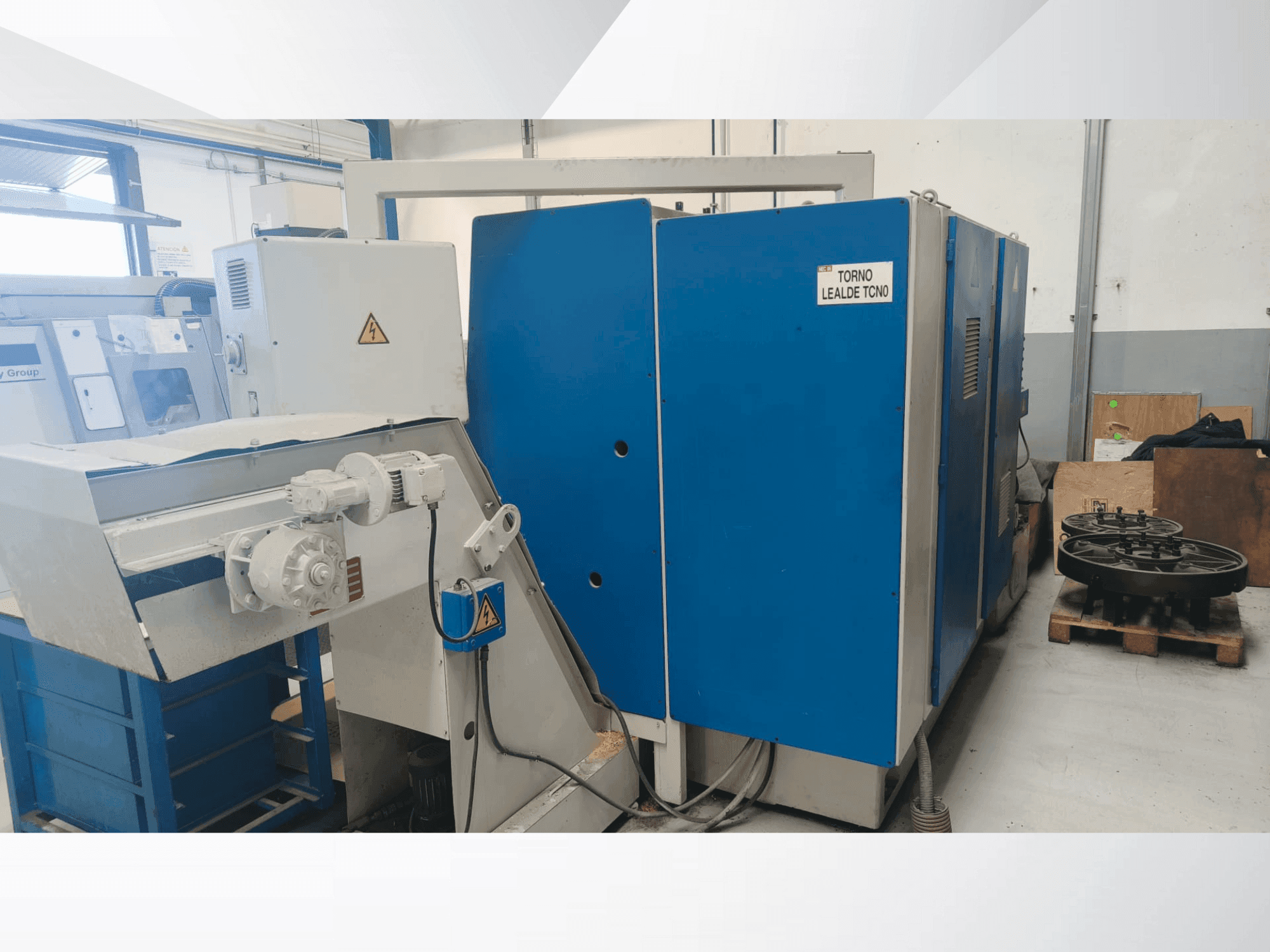 Makine  Lealde TCN-0 - Önden görünüm