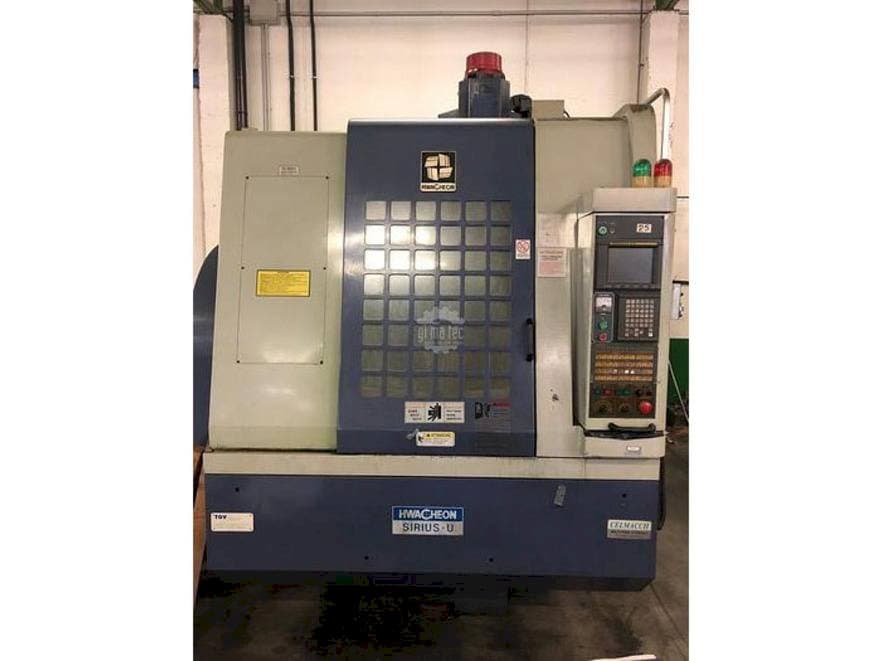 Makine  HWACHEON SIRIUS U - Önden görünüm