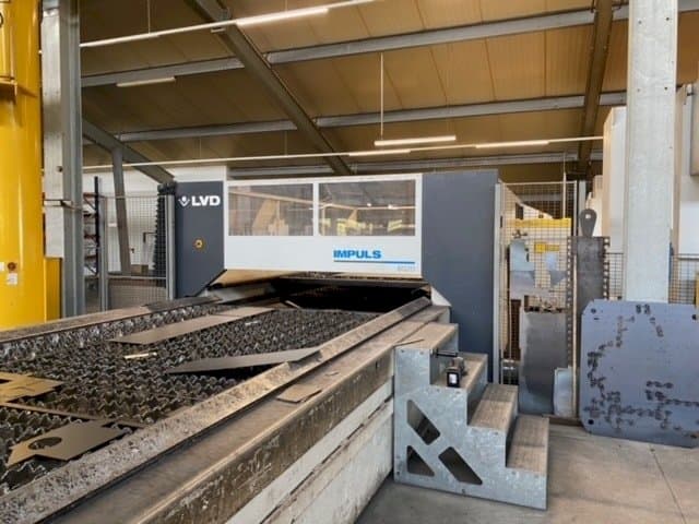 Makine  LVD Impuls 6020 - Önden görünüm