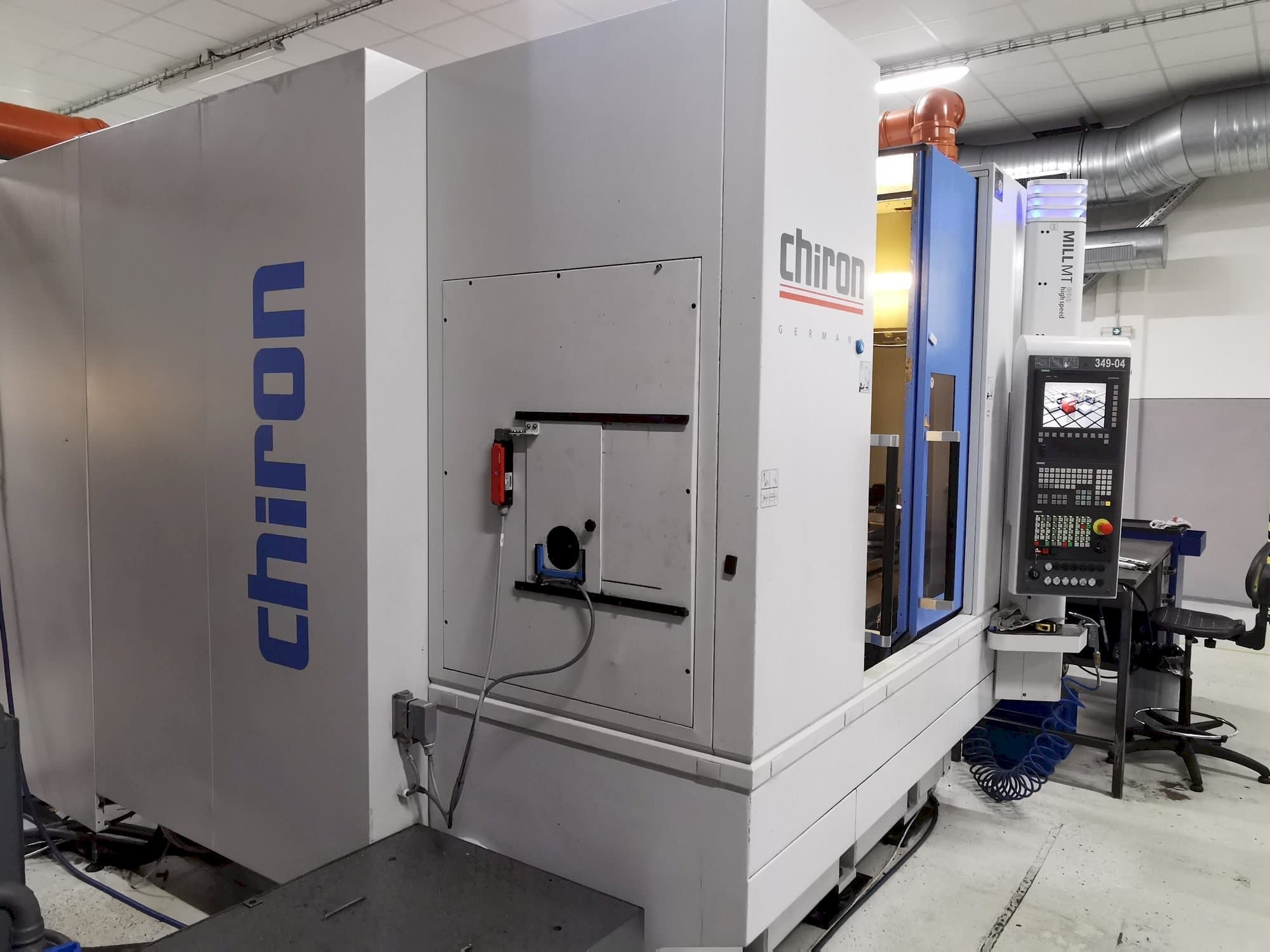 Makine  CHIRON MILL 800 - Önden görünüm