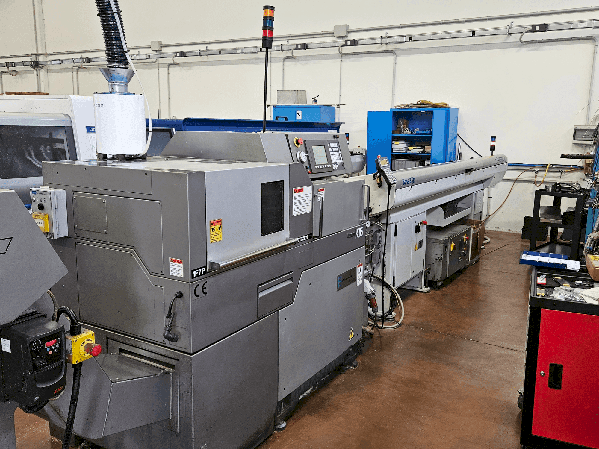 Makine  Citizen Cincom K16 VII - Önden görünüm