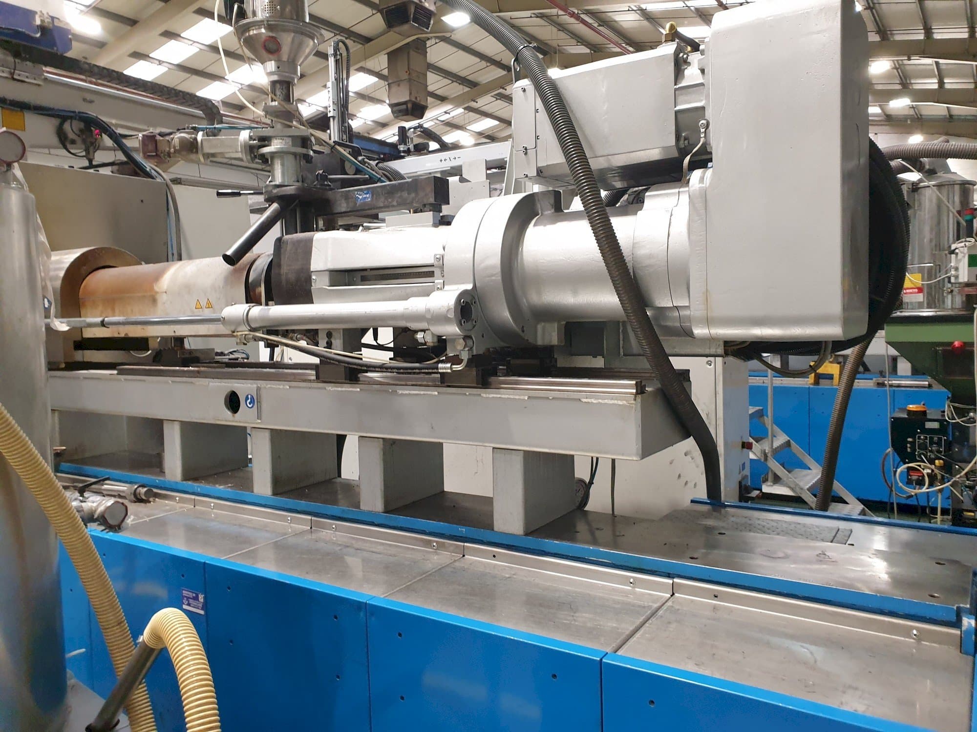 Makine  Netstal EVOS 5500-2000 - Önden görünüm