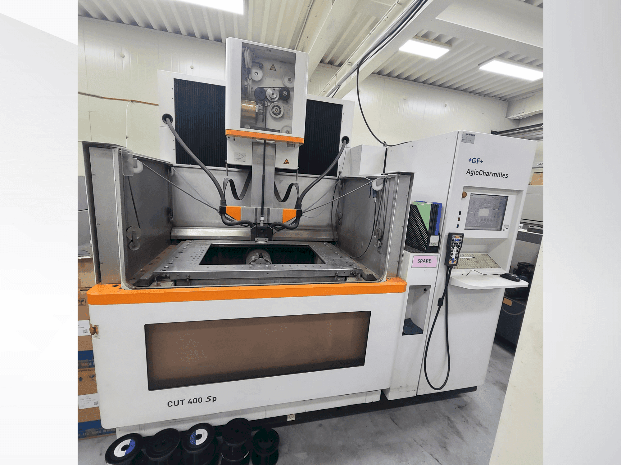 Makine  AGIE CUT 400 Sp - Önden görünüm