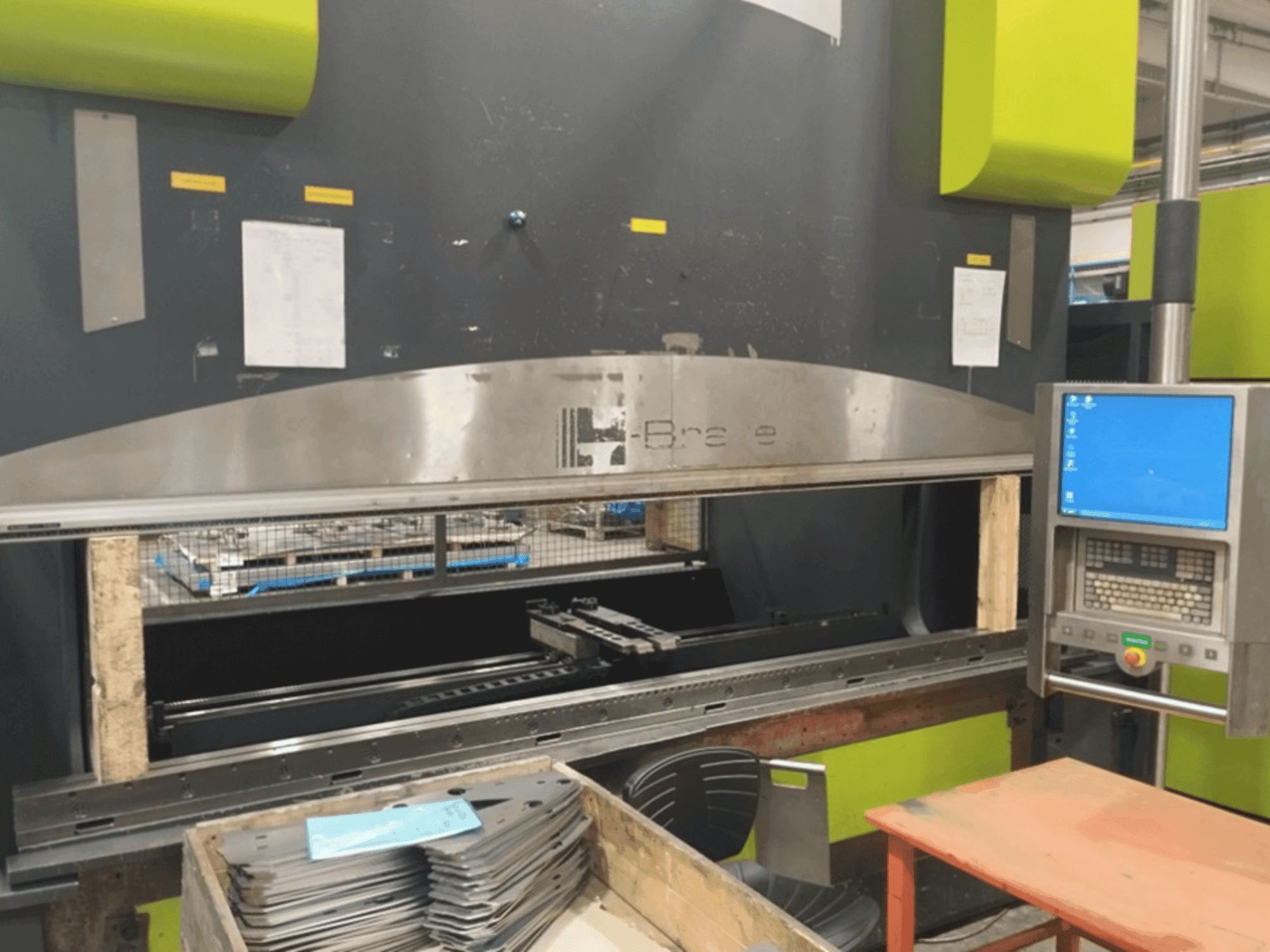 Makine  Safan SAFAN H-BRAKE 240-3100 - Önden görünüm