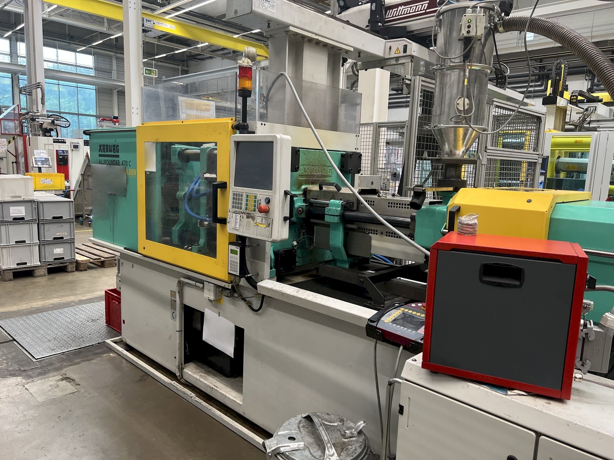 Makine  Arburg 470C 1500 - 400 - Önden görünüm