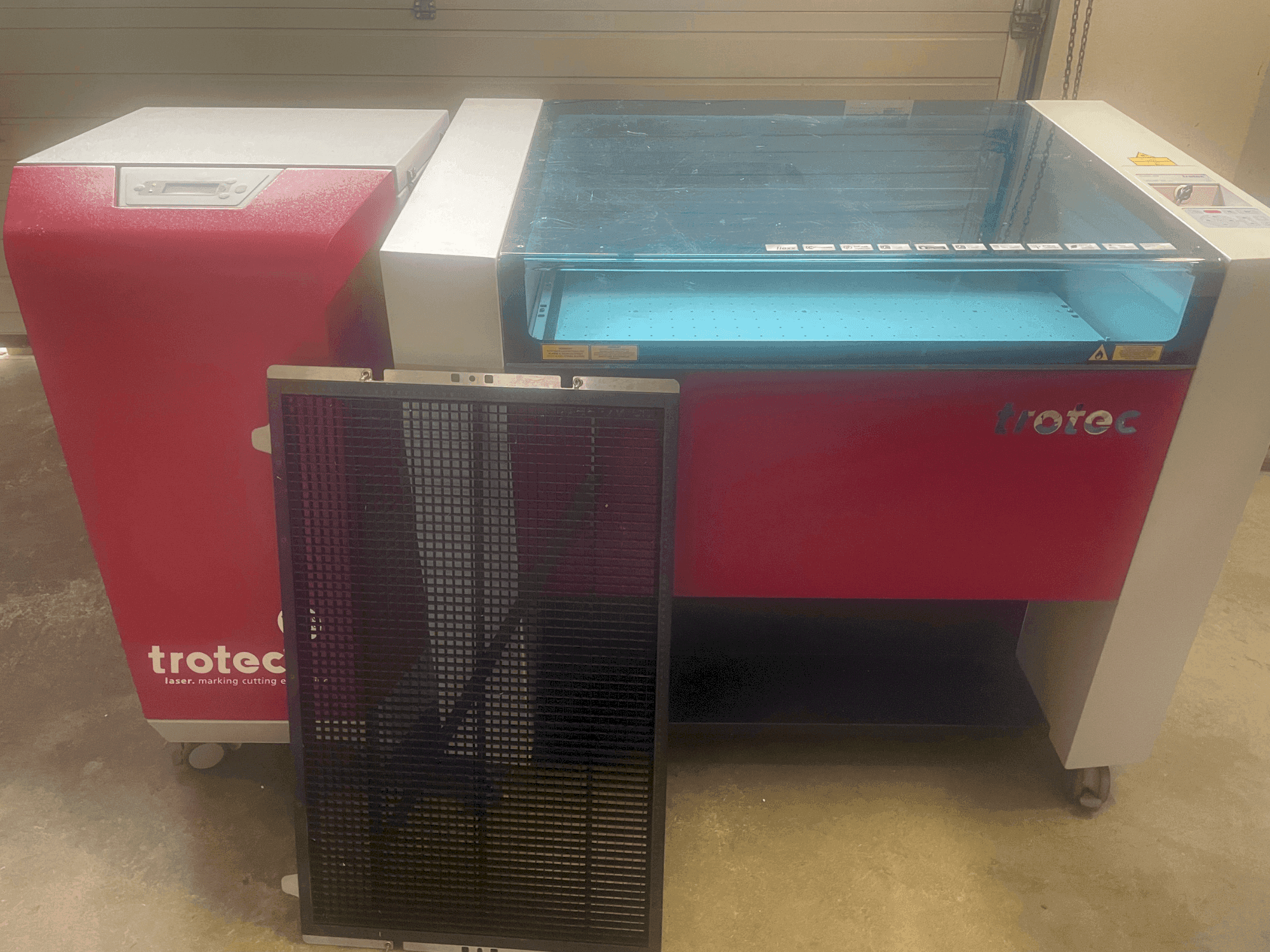 Makine  Trotec Laser Speedy 360 - Önden görünüm