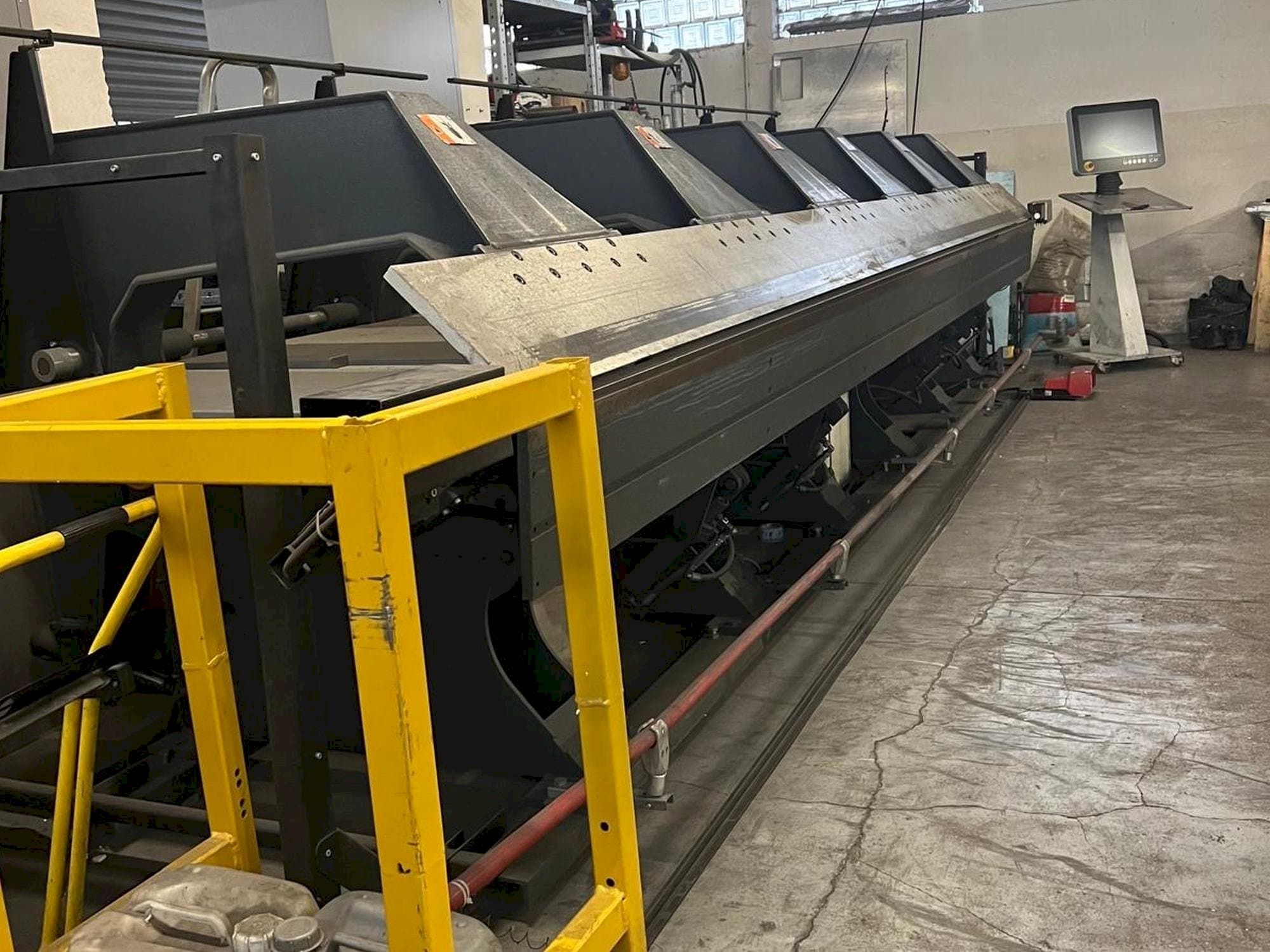 Makine  Jorns  Norma-Line 150-6.4 - Önden görünüm