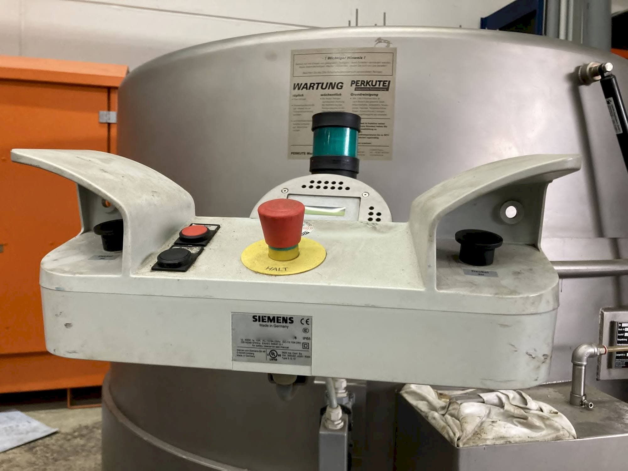 Makine  PERKUTE SP 160 - Sol görünüm