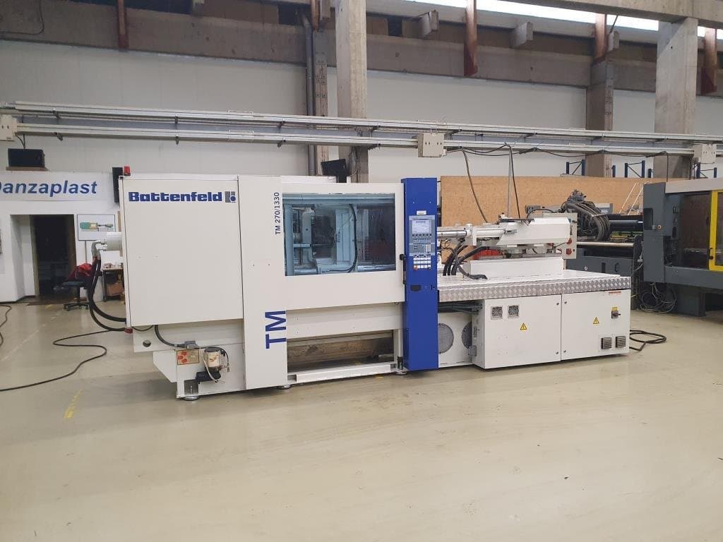 Makine  Battenfeld TM 2700 / 1330 B4 - Önden görünüm