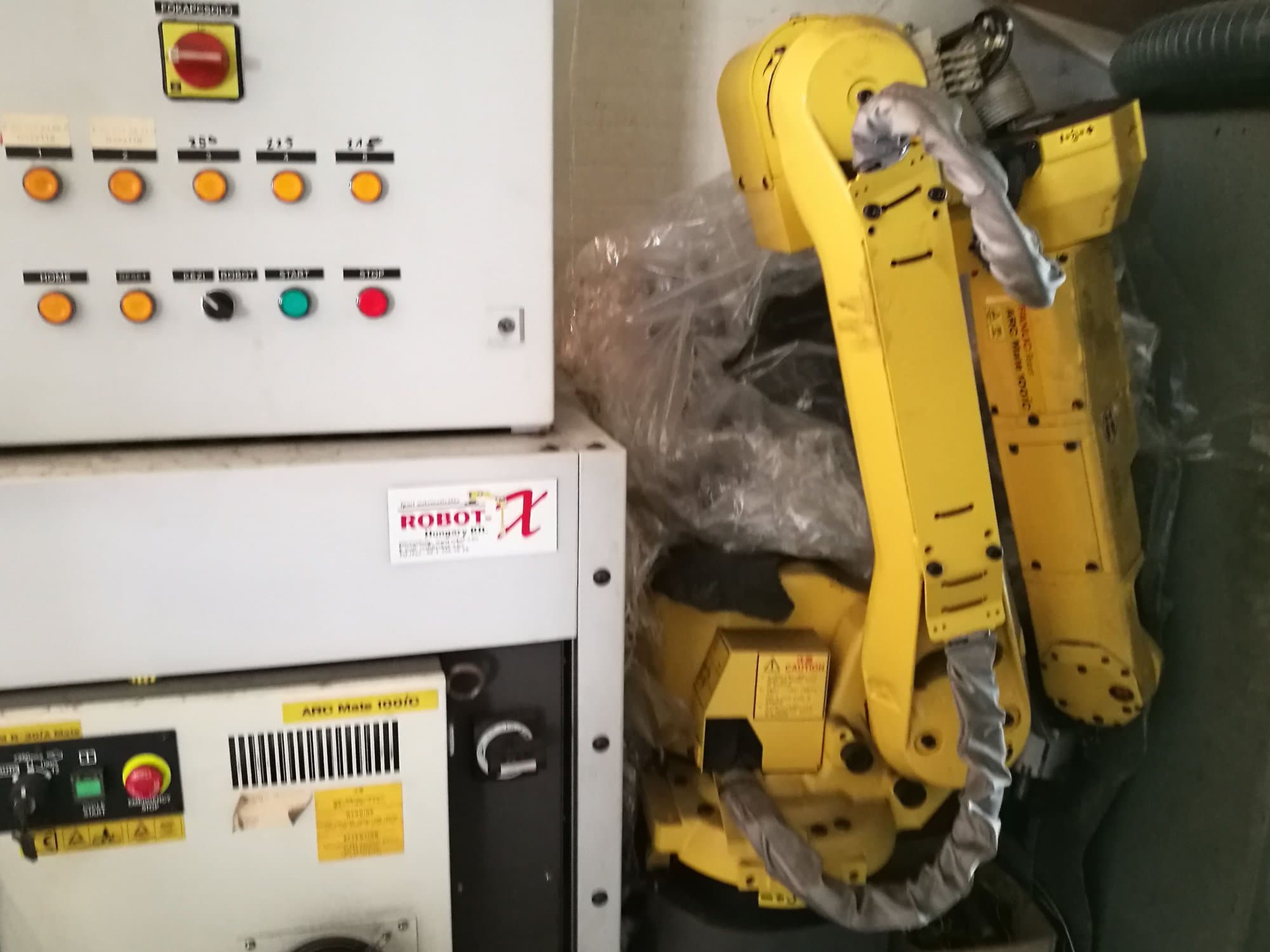 Makine  FANUC - Önden görünüm ARC Mate 100iC
