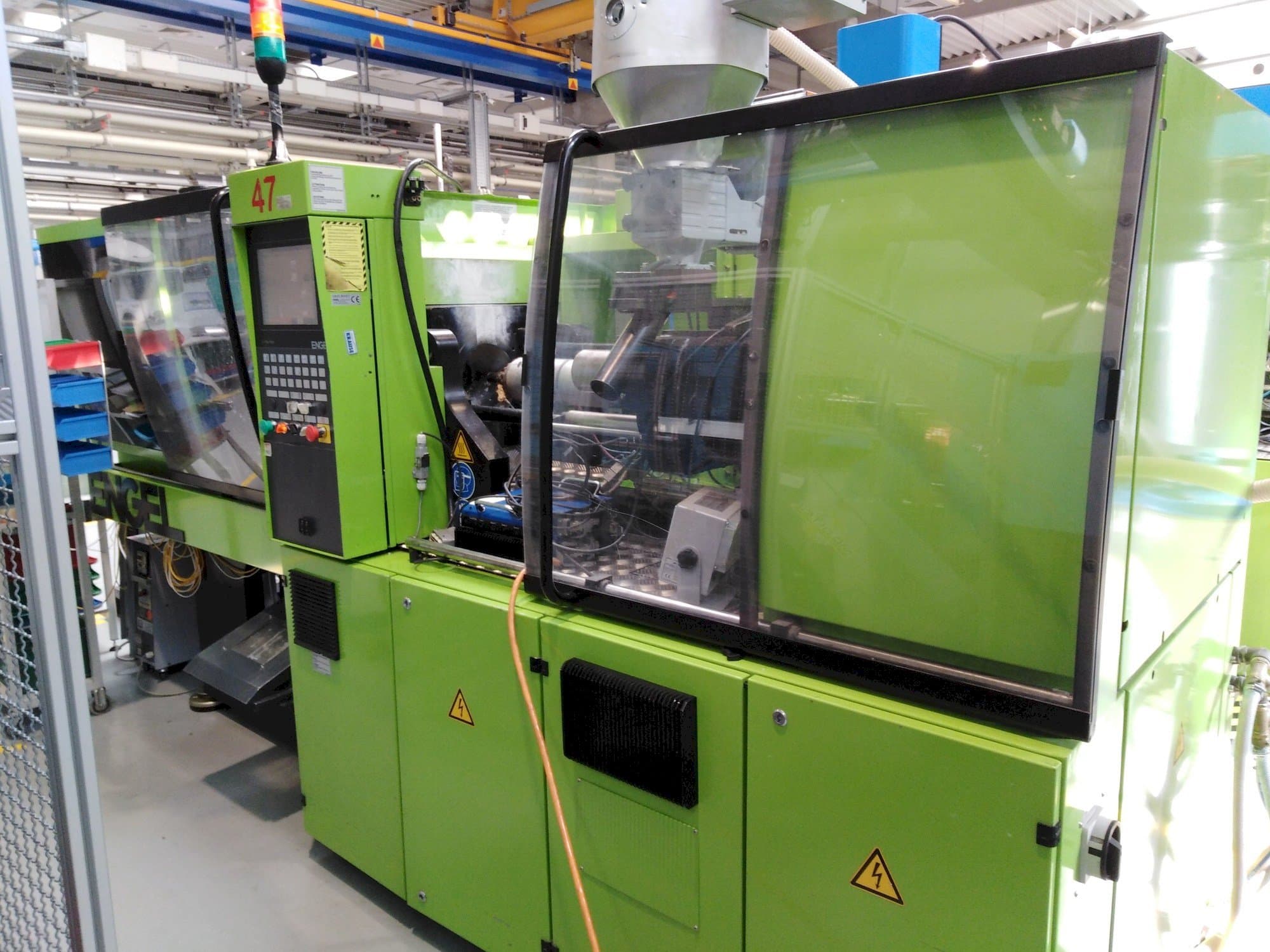 Makine  ENGEL Victory 330/80 Focus - Önden görünüm