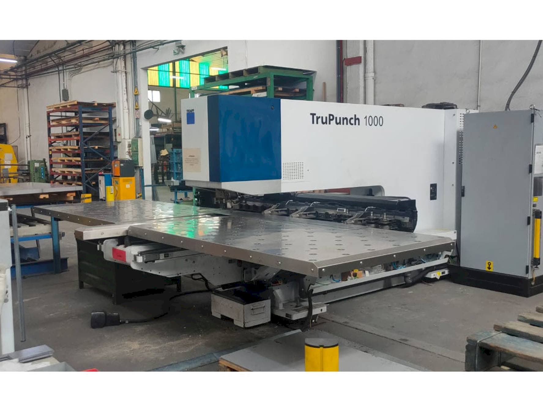 Makine  Trumpf TruPunch 1000 (S05) - Önden görünüm