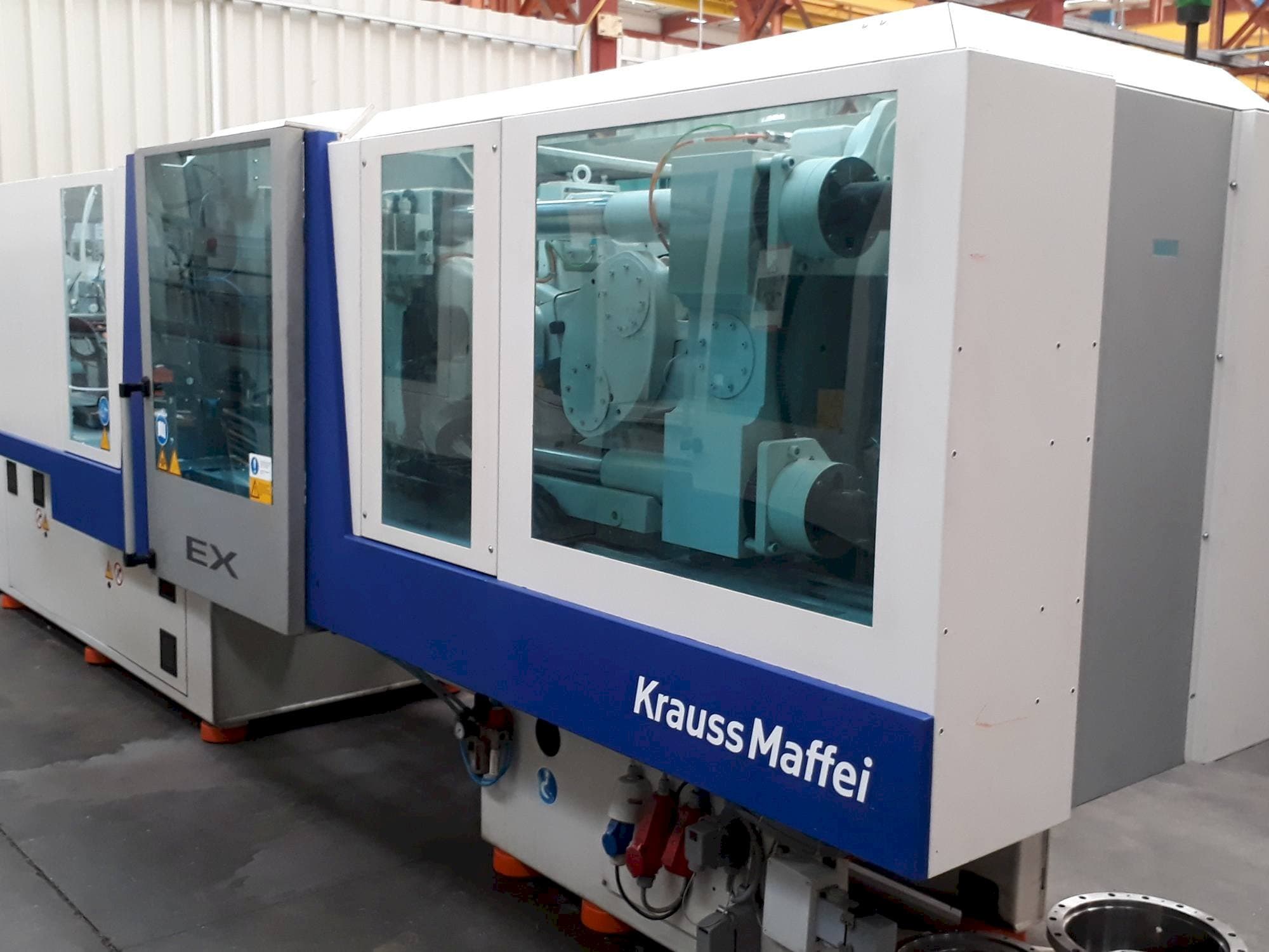 Makine  Krauss Maffei 160-750 EX - Önden görünüm